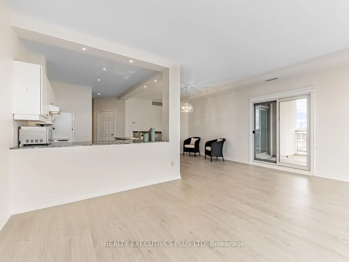 1 Leaside Park Drive, #709