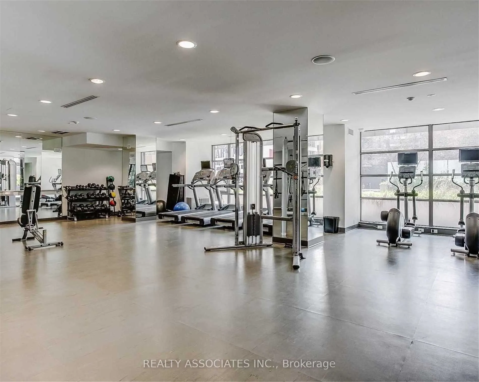 399 Adelaide Street W, #513