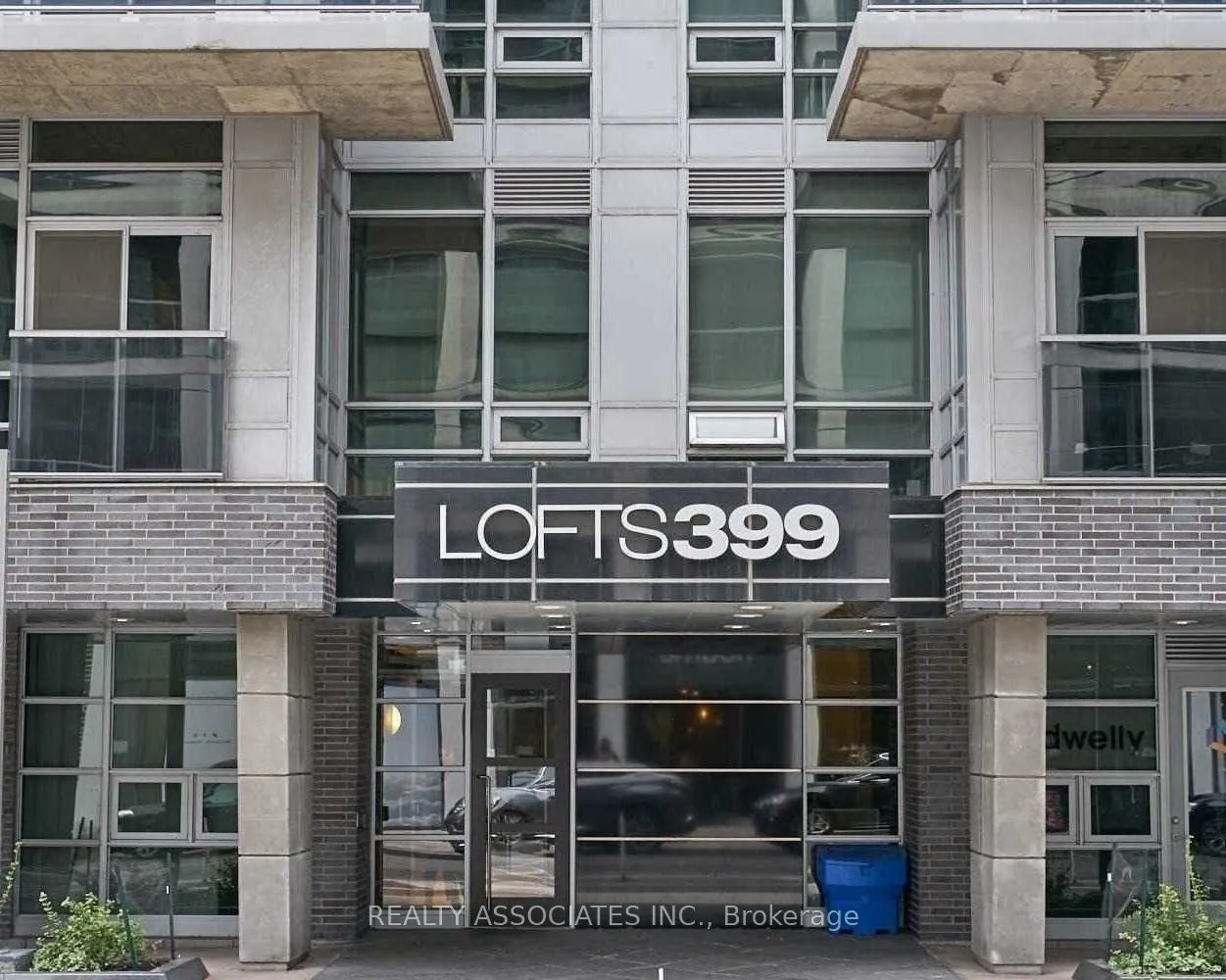 399 Adelaide Street W, #513