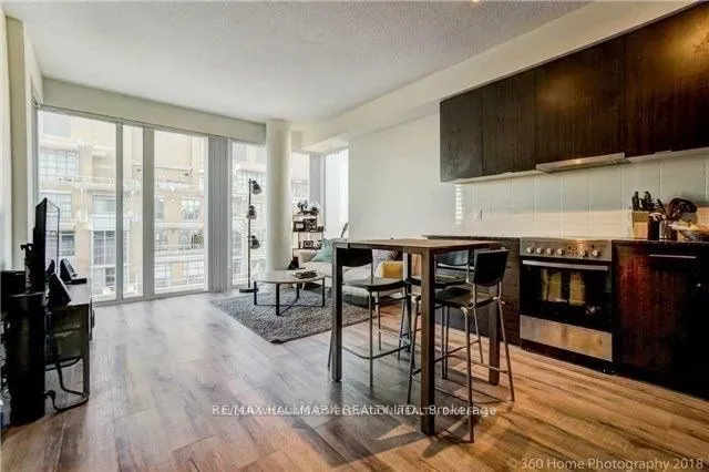 435 Richmond Street W, #1403