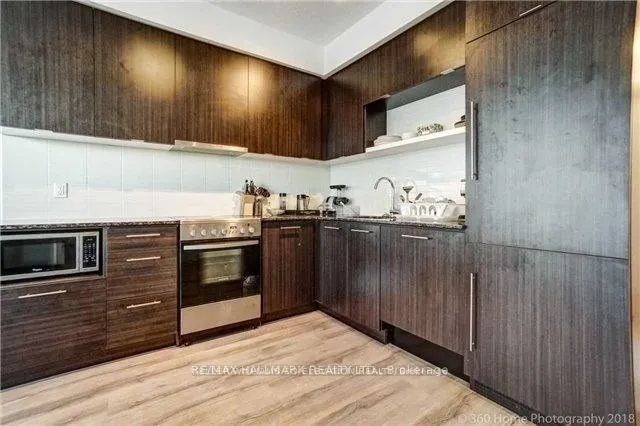 435 Richmond Street W, #1403
