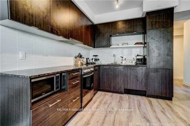 435 Richmond Street W, #1403