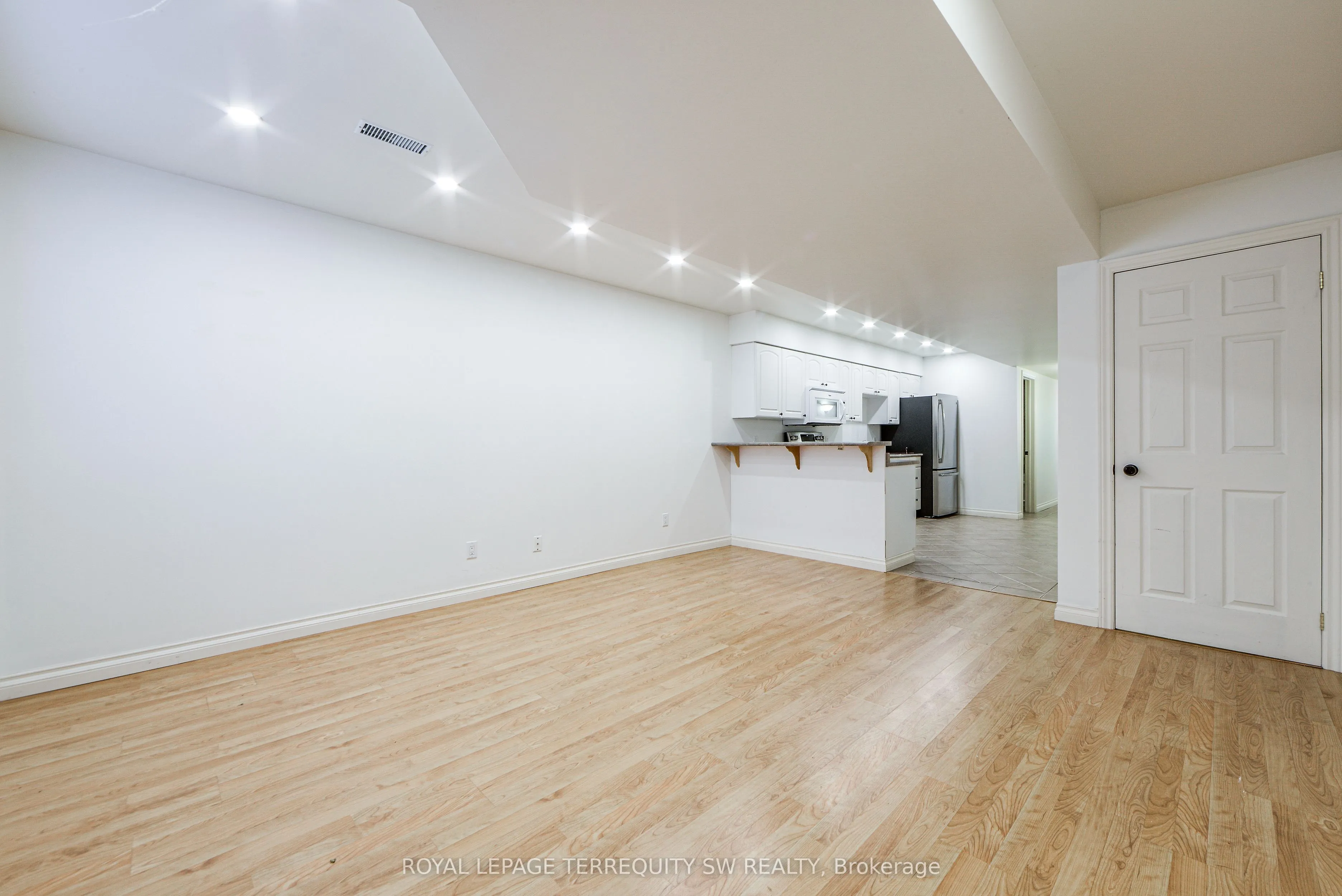 329 Lippincott Street