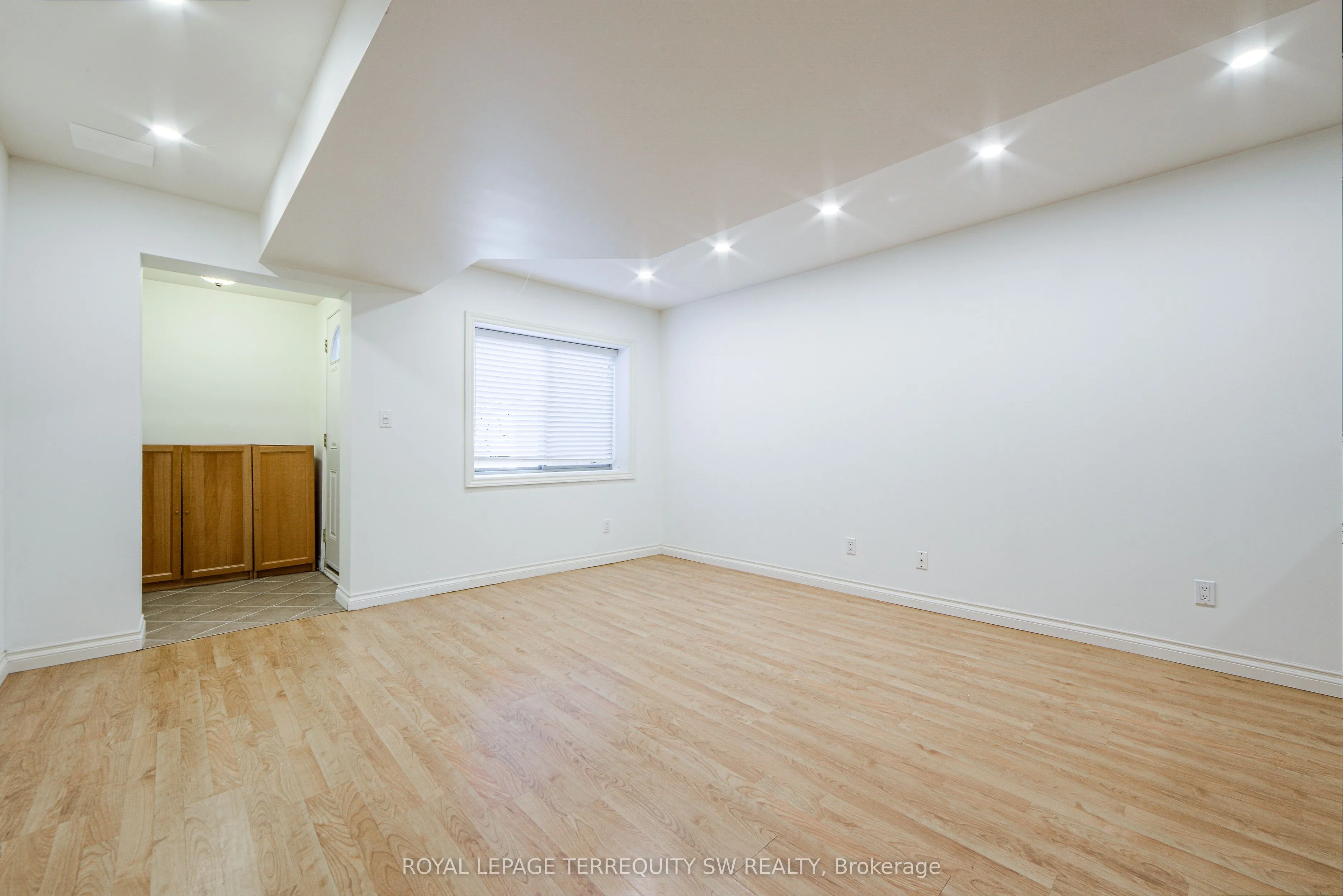 329 Lippincott Street