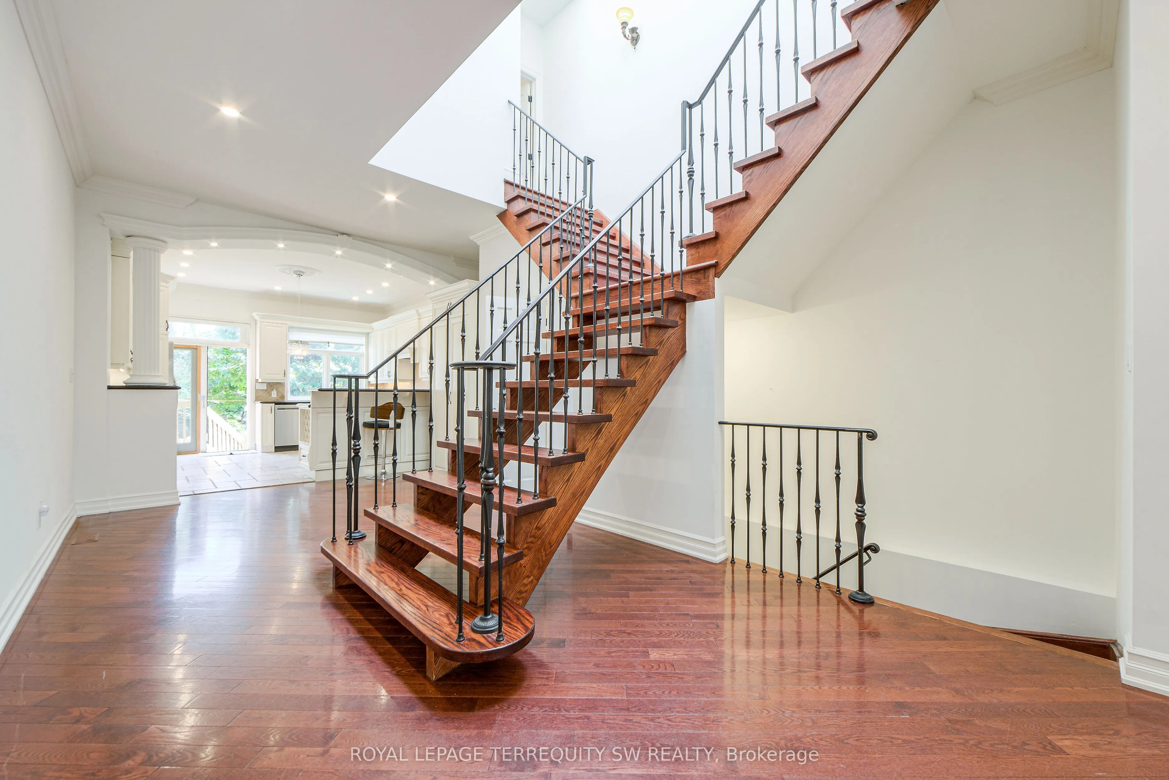 329 Lippincott Street