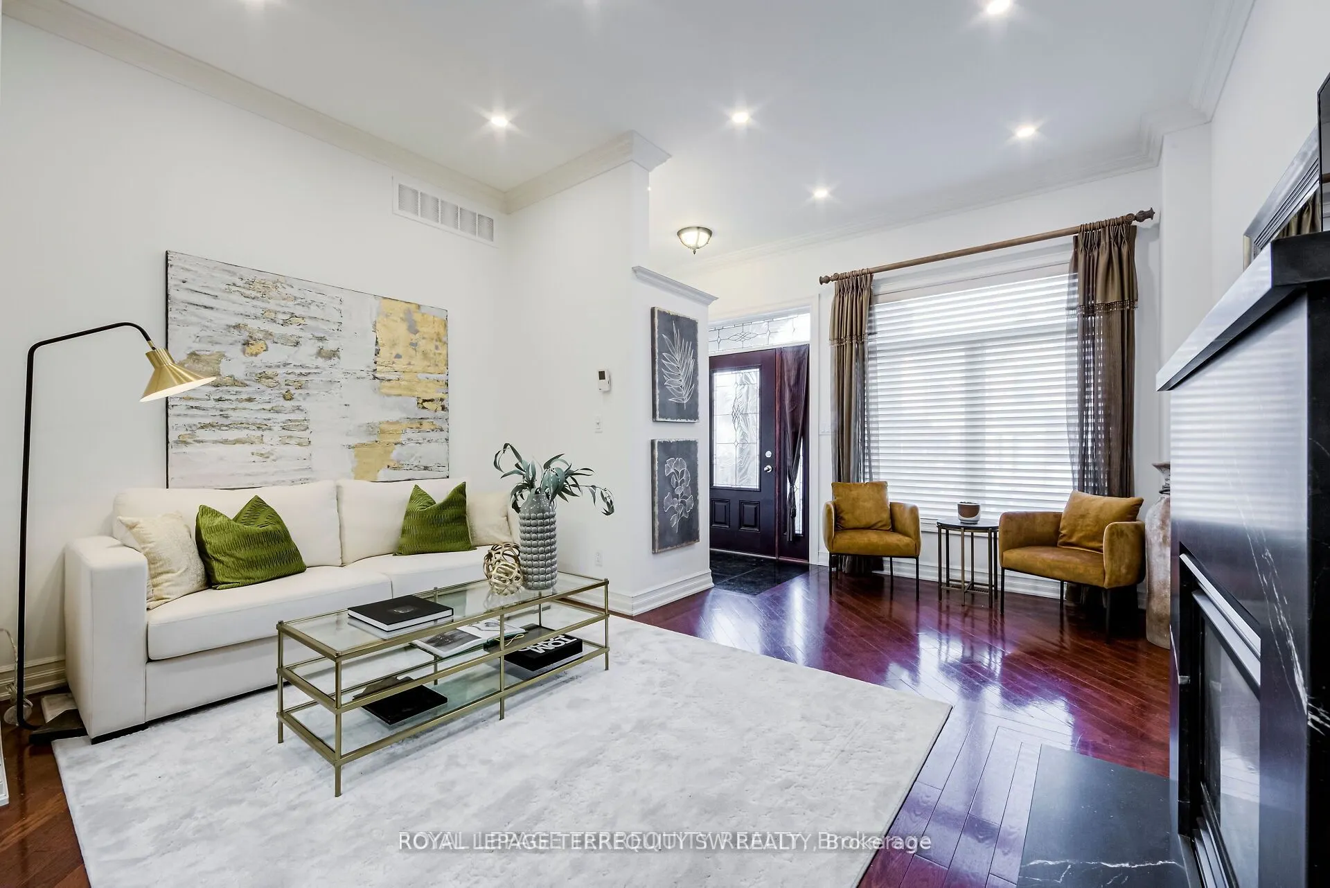 329 Lippincott Street