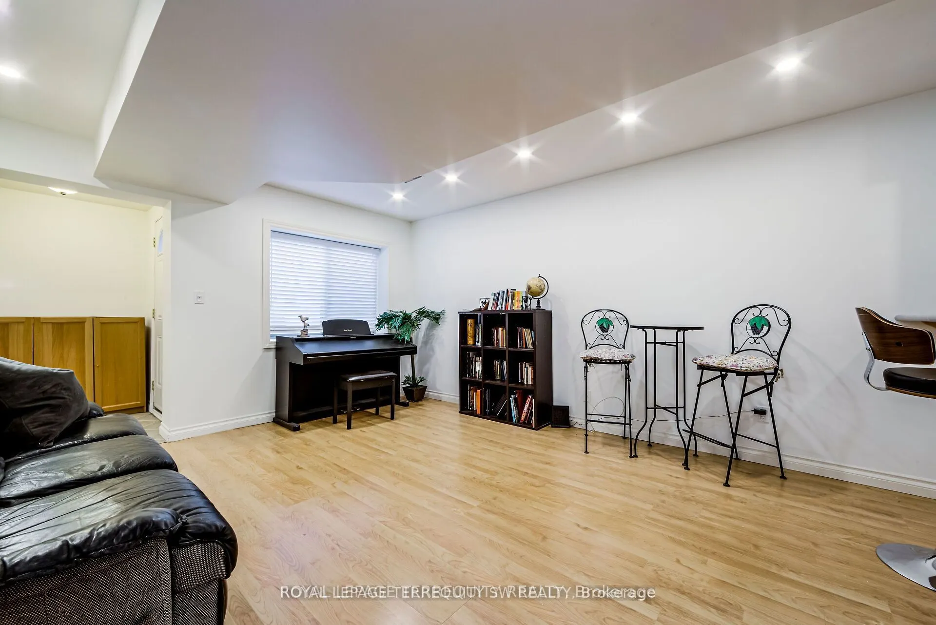 329 Lippincott Street