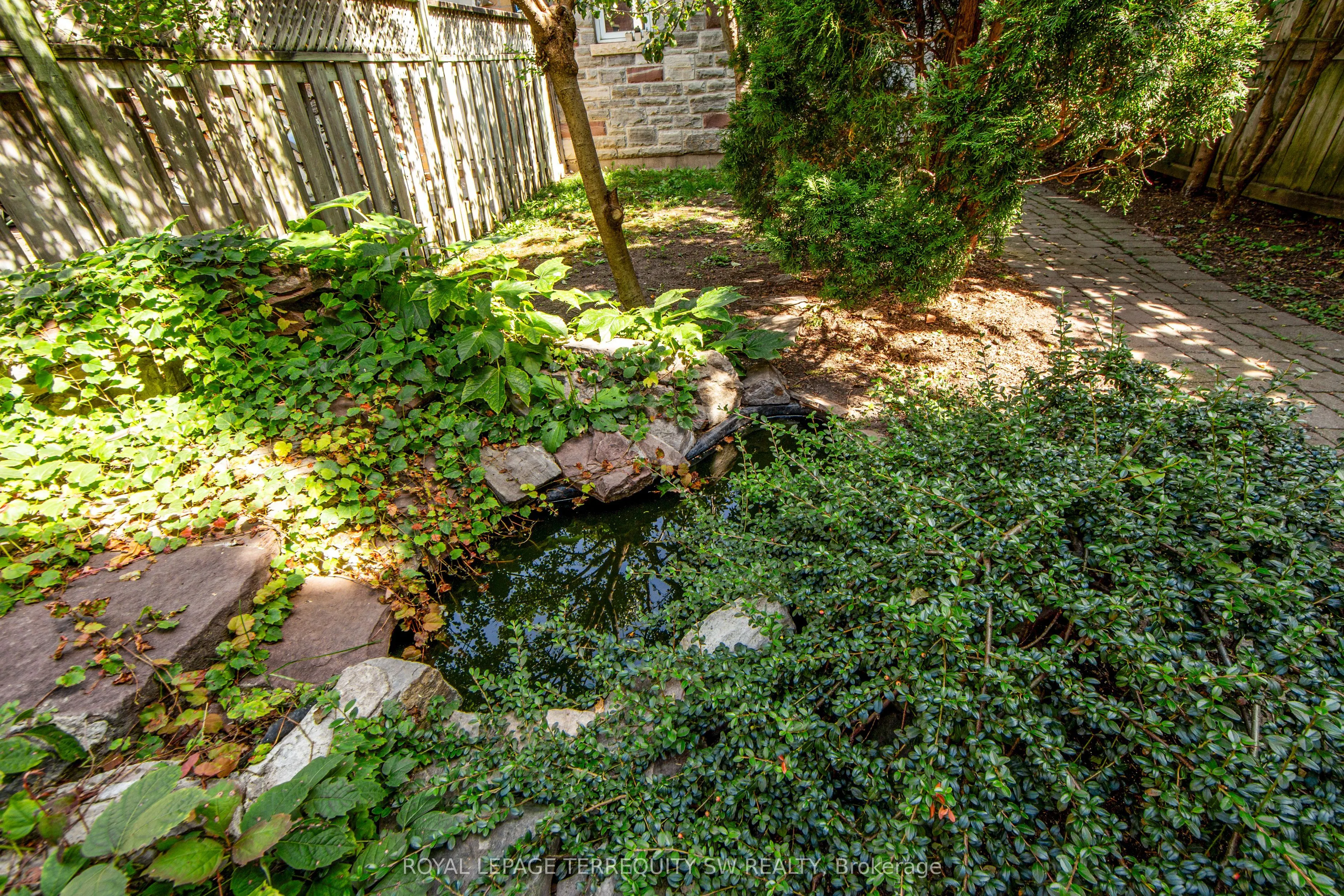329 Lippincott Street