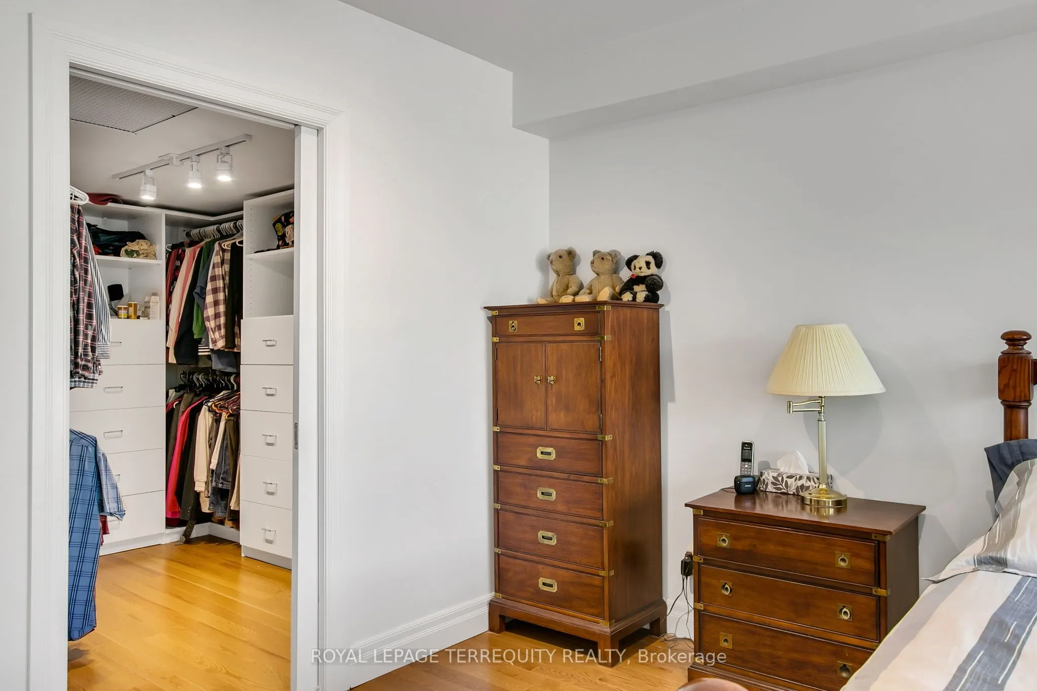 55 Harbour Square, #2311