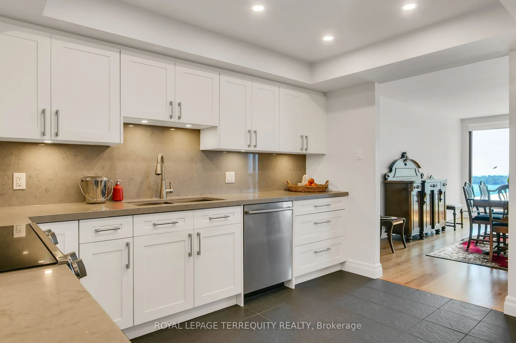 55 Harbour Square, #2311