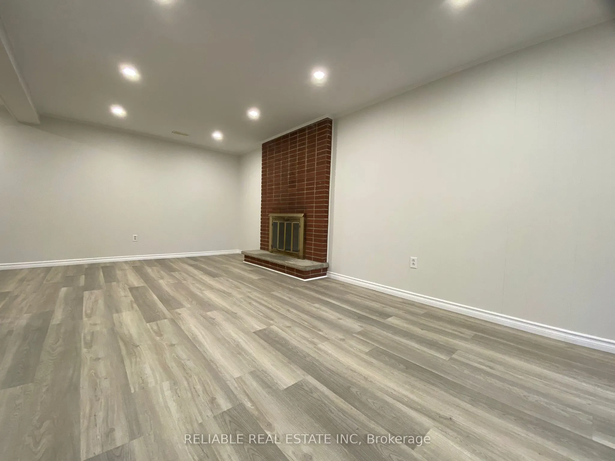 55 Silkwood Crescent