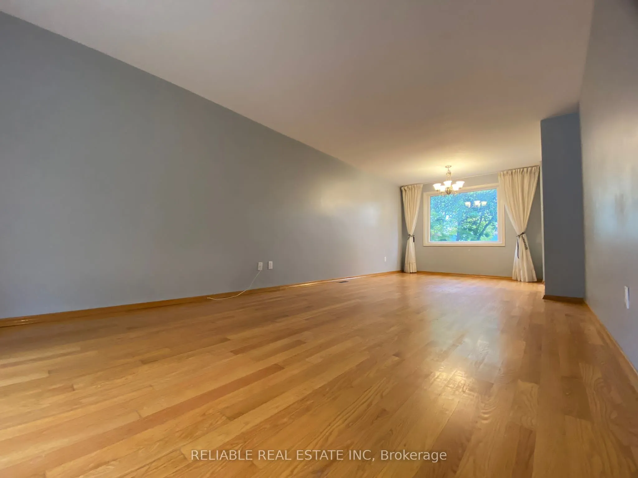 55 Silkwood Crescent