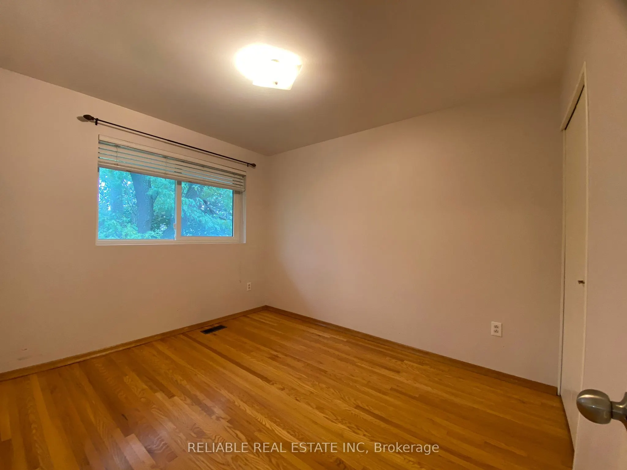 55 Silkwood Crescent