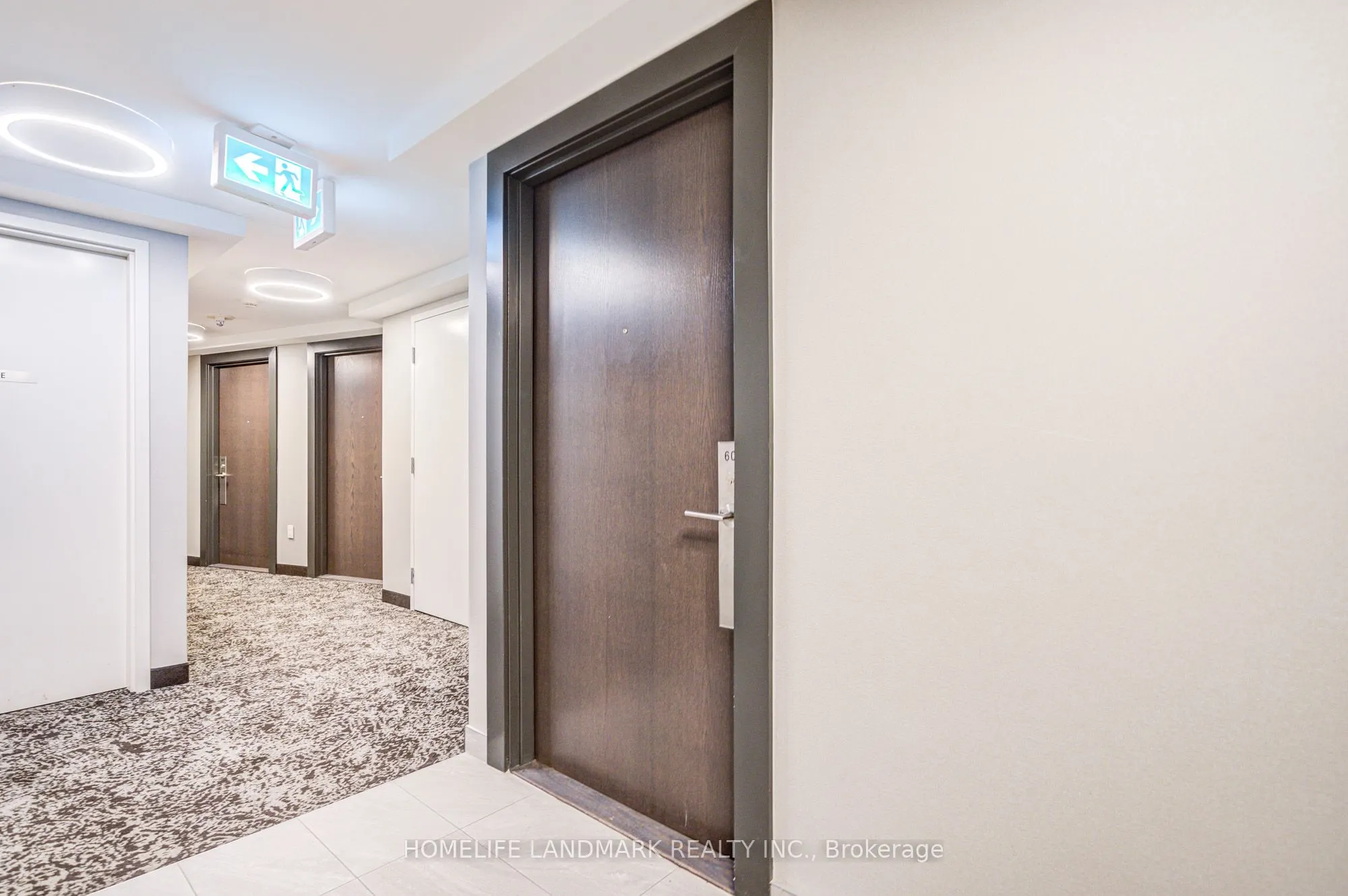 219 Dundas Street E, #609