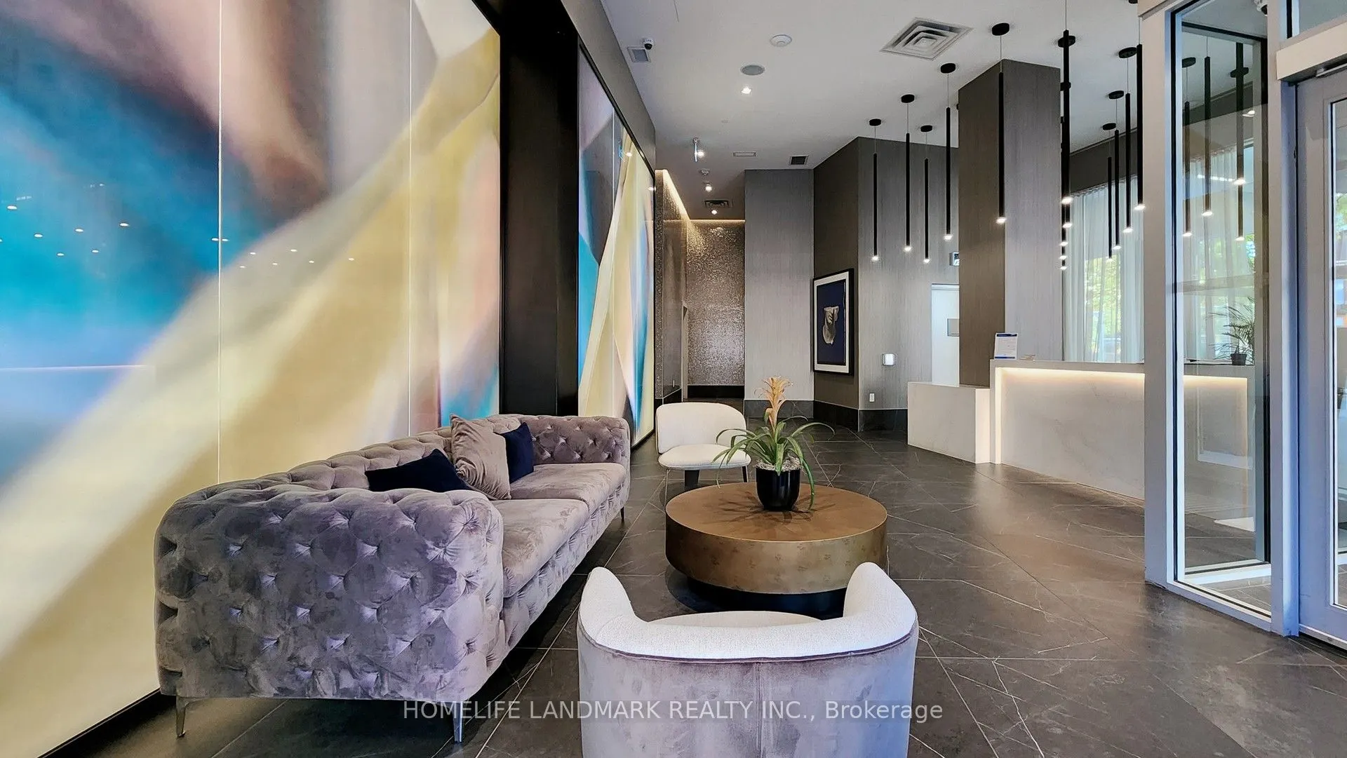 219 Dundas Street E, #609