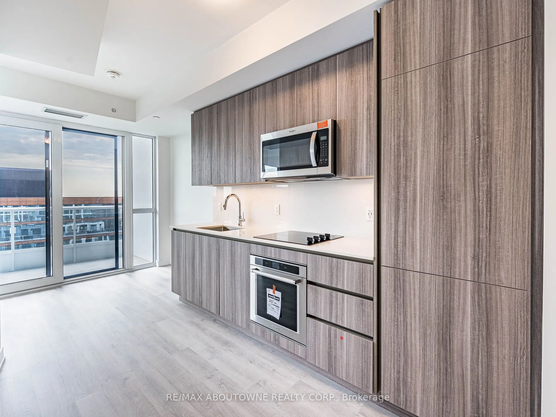 15 Richardson Street, #1507
