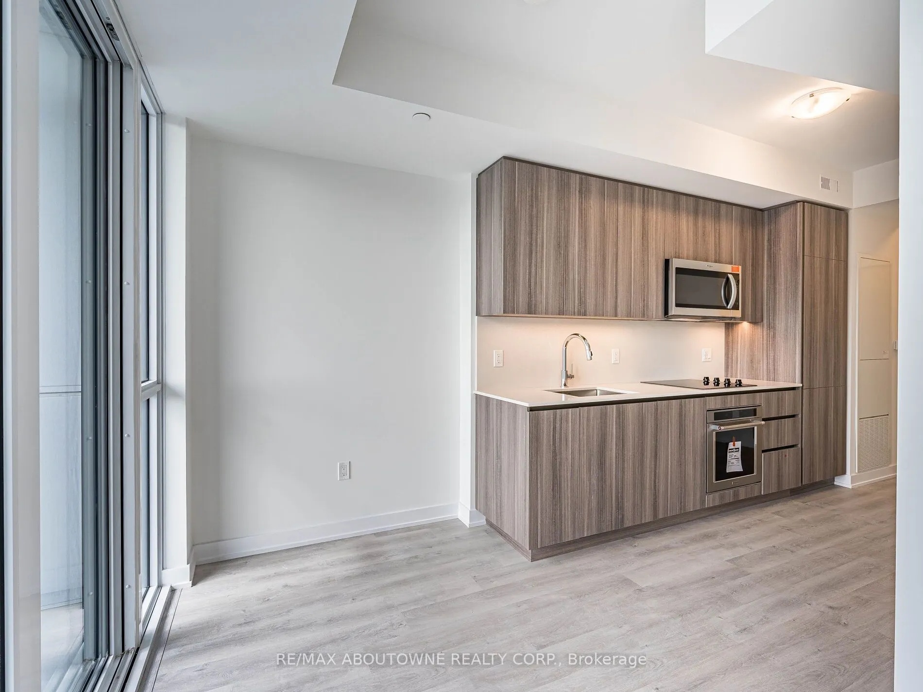 15 Richardson Street, #1507