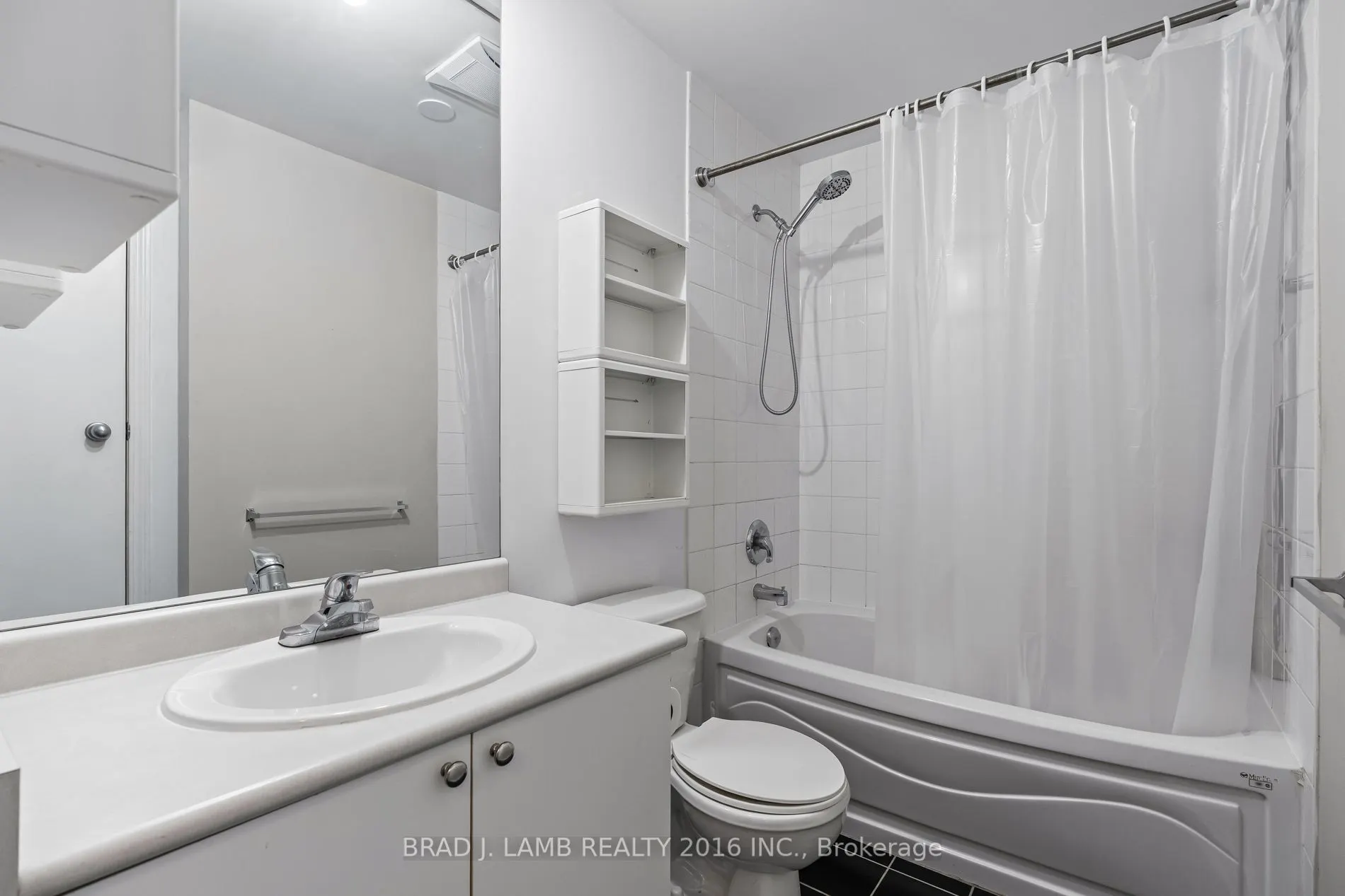 550 Front Street W, #428