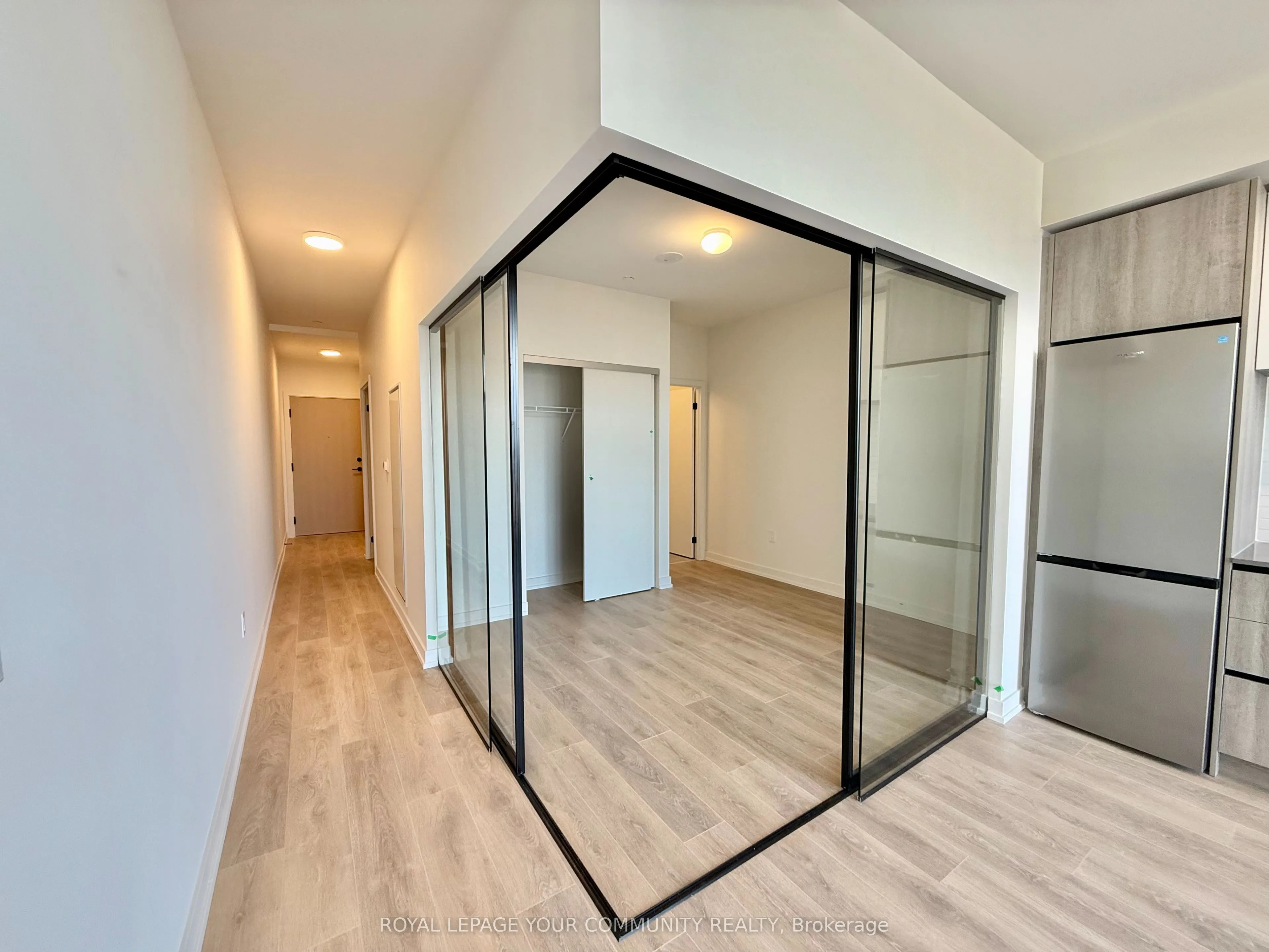 181 Sterling Road, #UPH 06