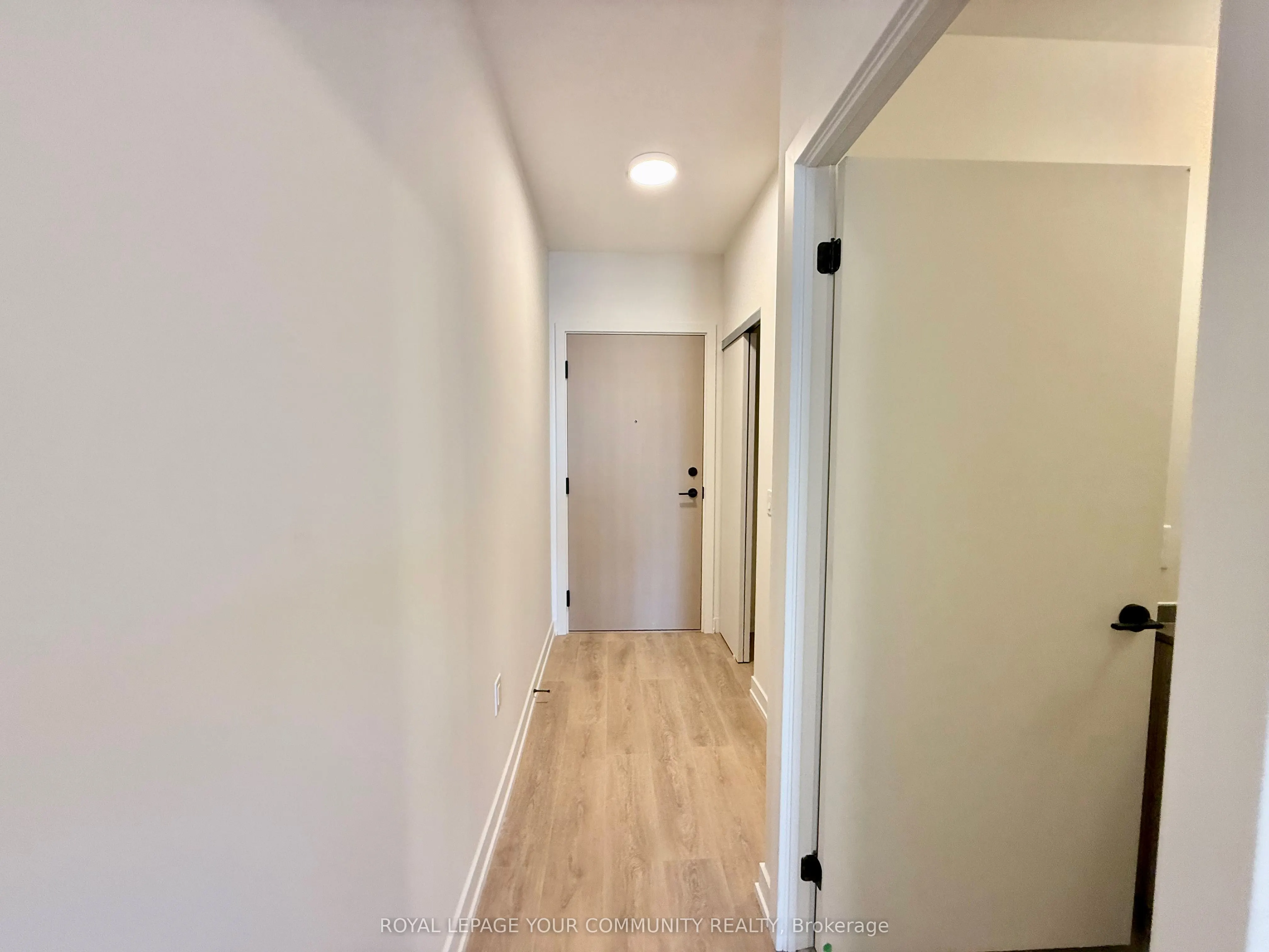 181 Sterling Road, #UPH 06