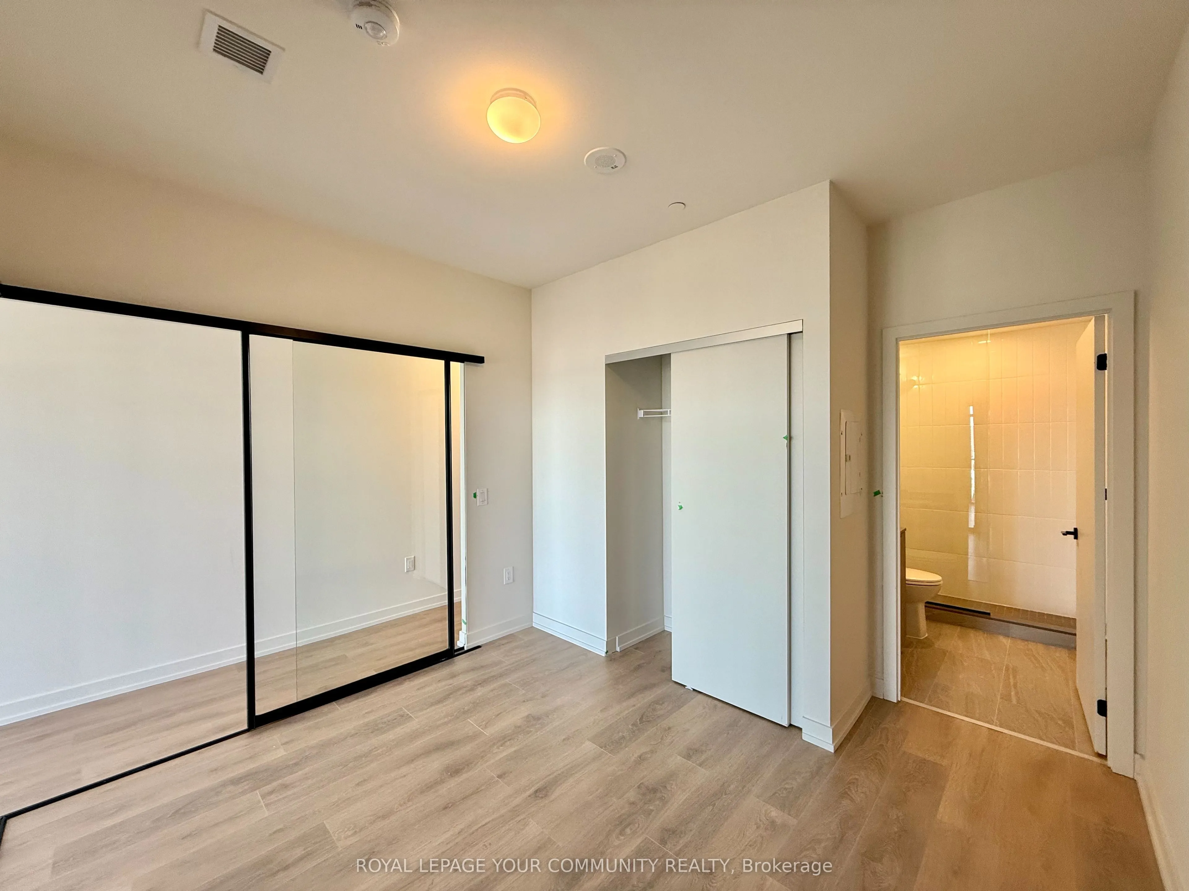 181 Sterling Road, #UPH 06