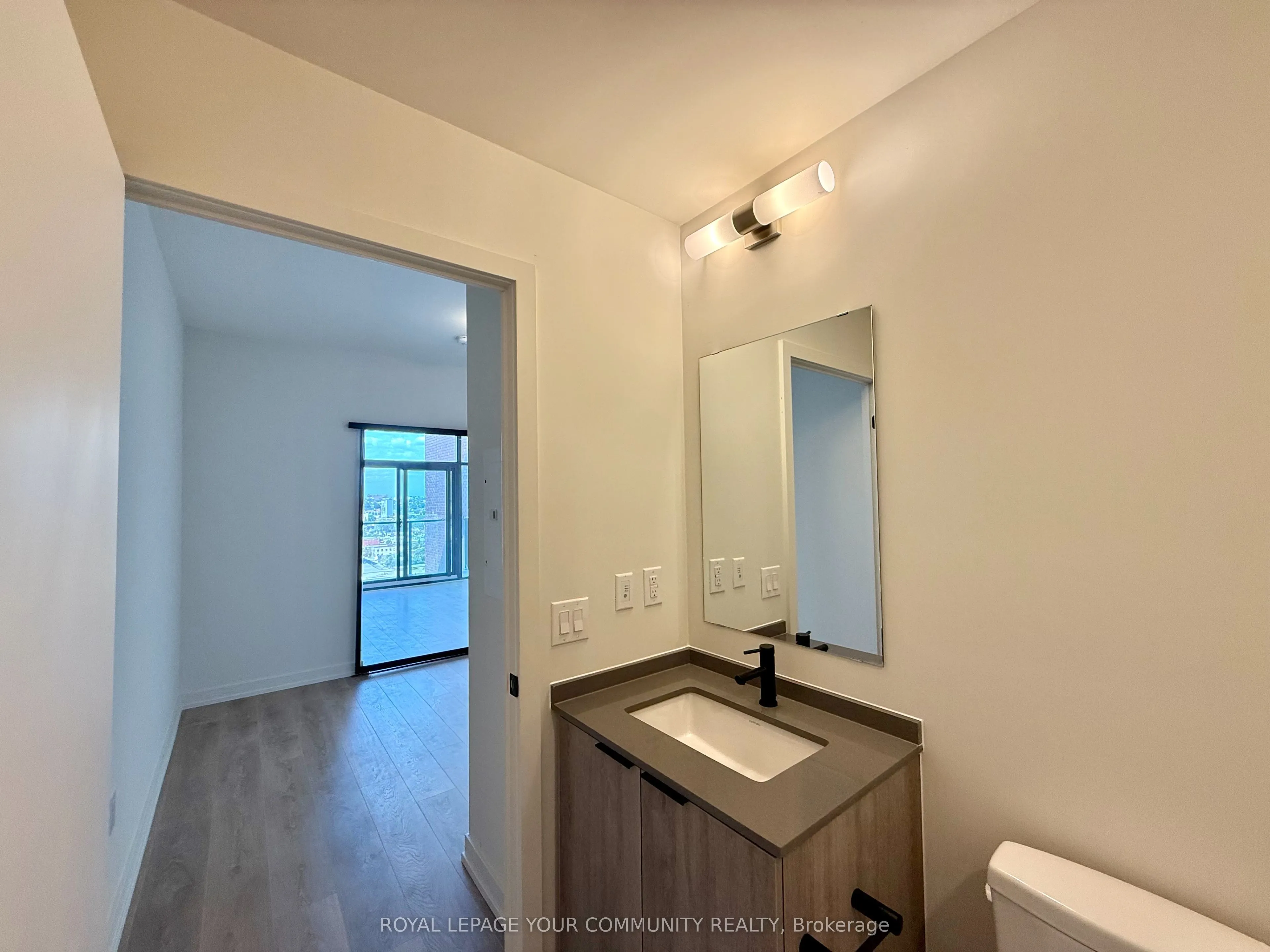 181 Sterling Road, #UPH 07