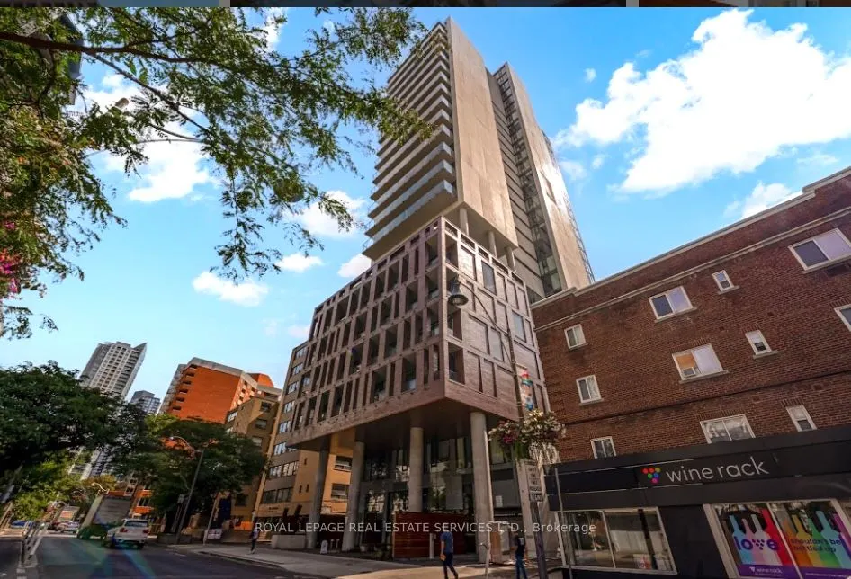 81 Wellesley Street E, #203
