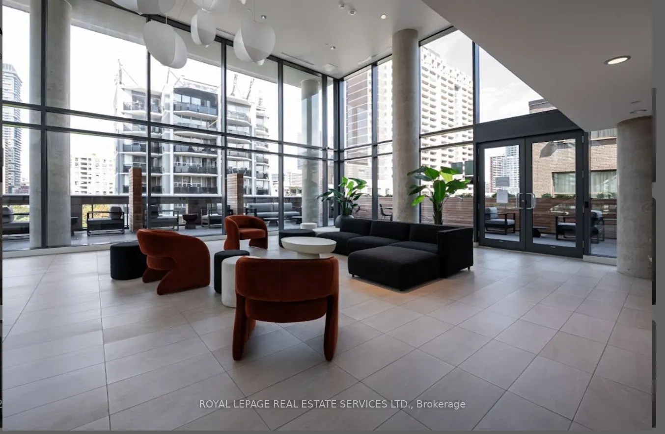 81 Wellesley Street E, #203