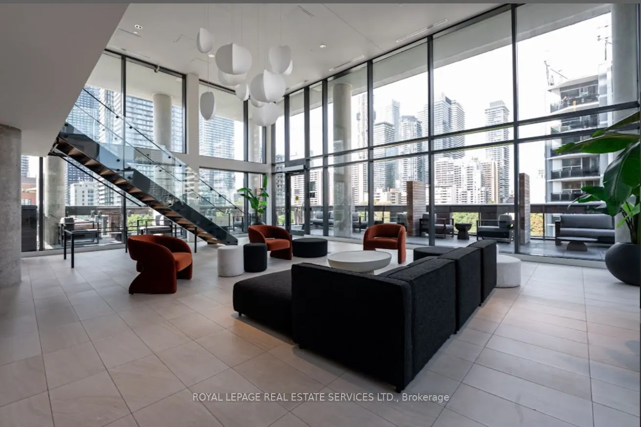 81 Wellesley Street E, #203