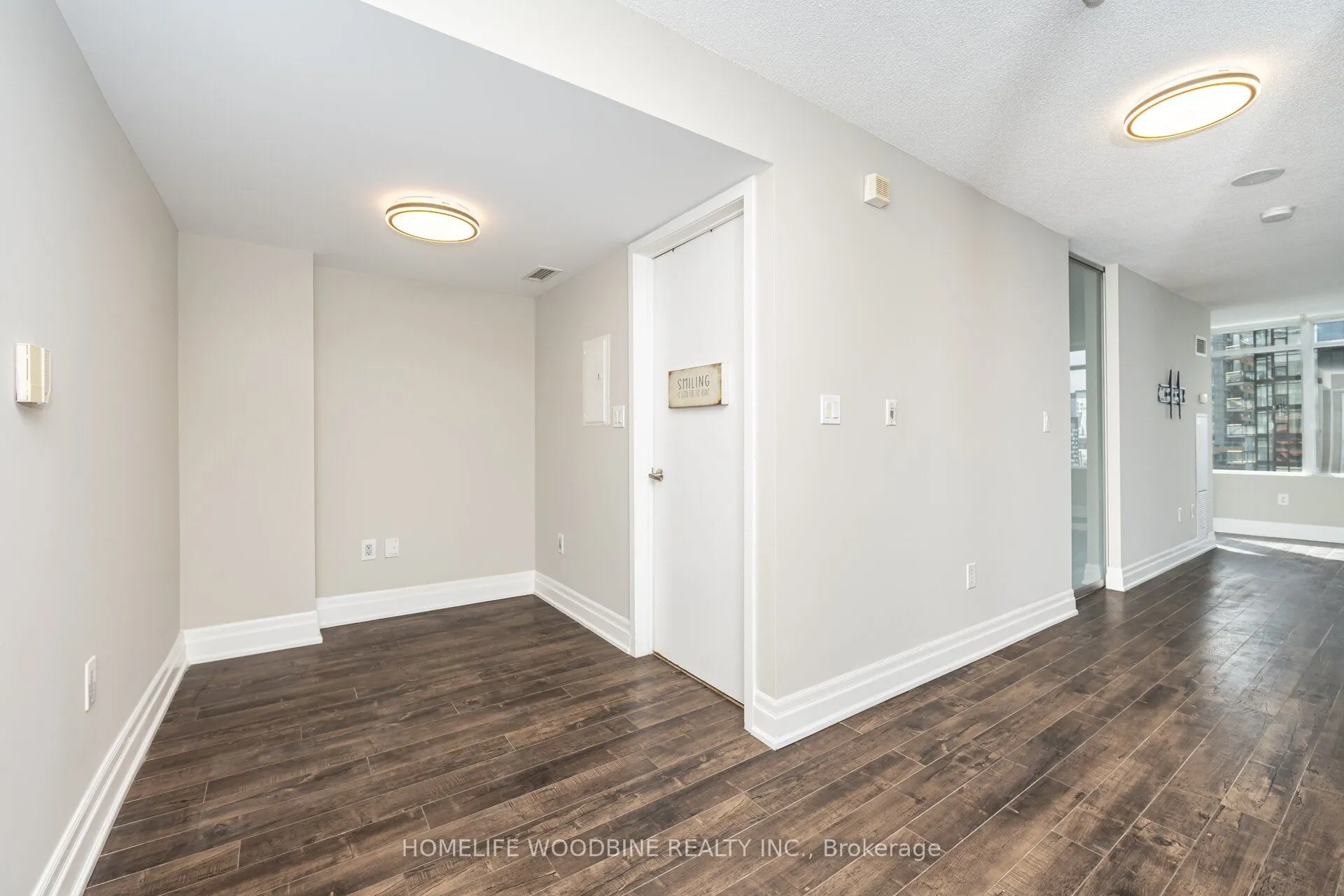 25 Telegram Mews, #1110