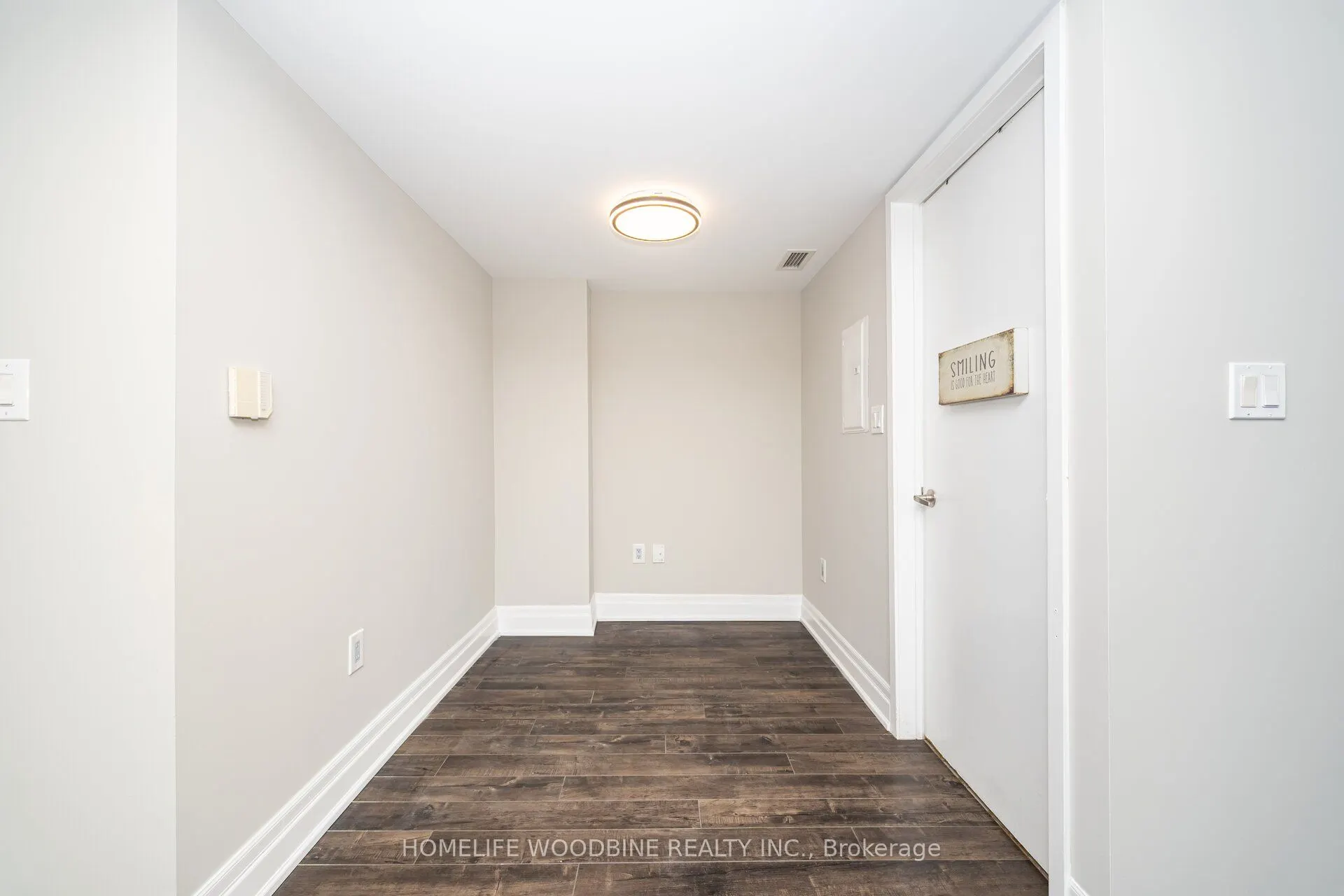 25 Telegram Mews, #1110