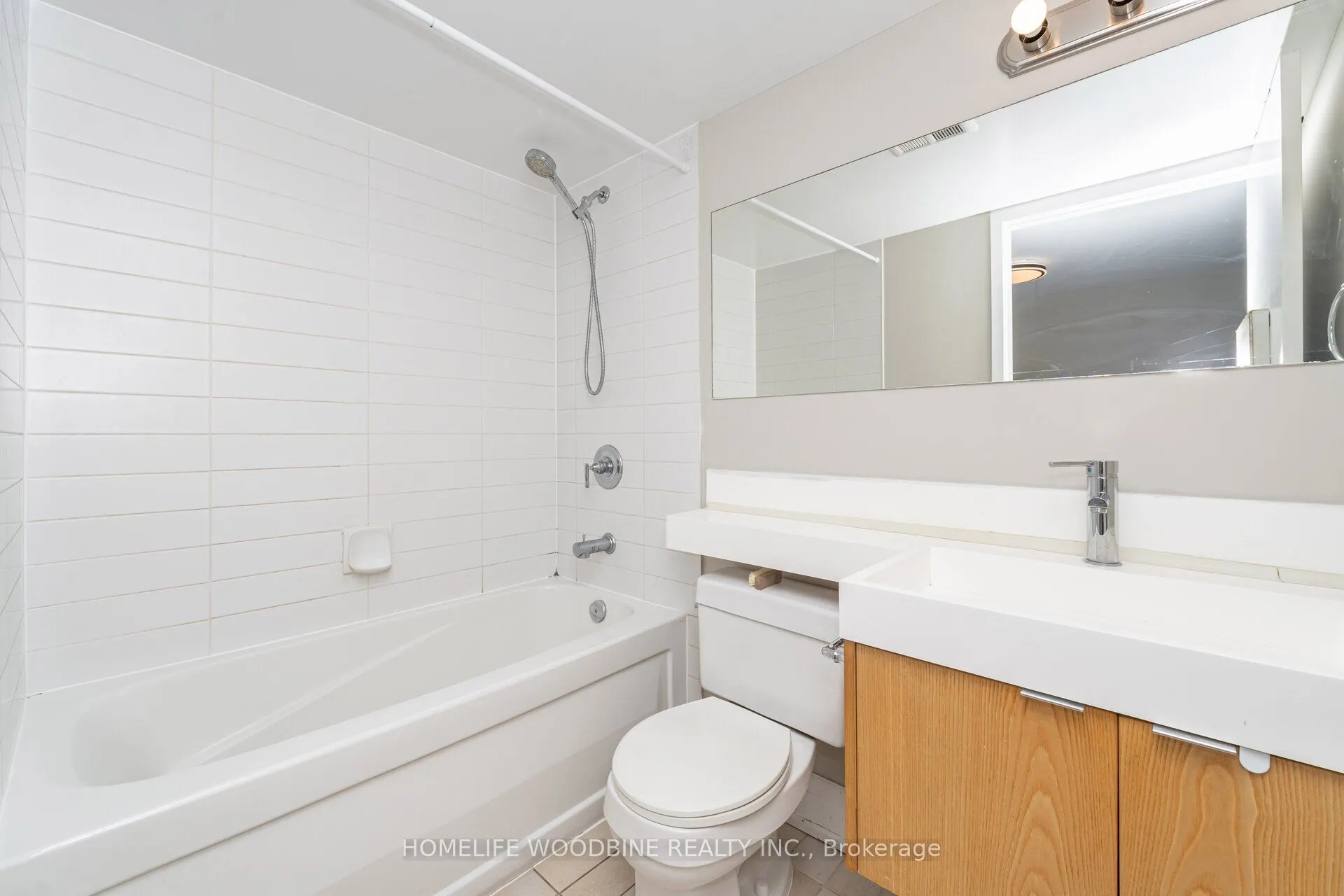 25 Telegram Mews, #1110