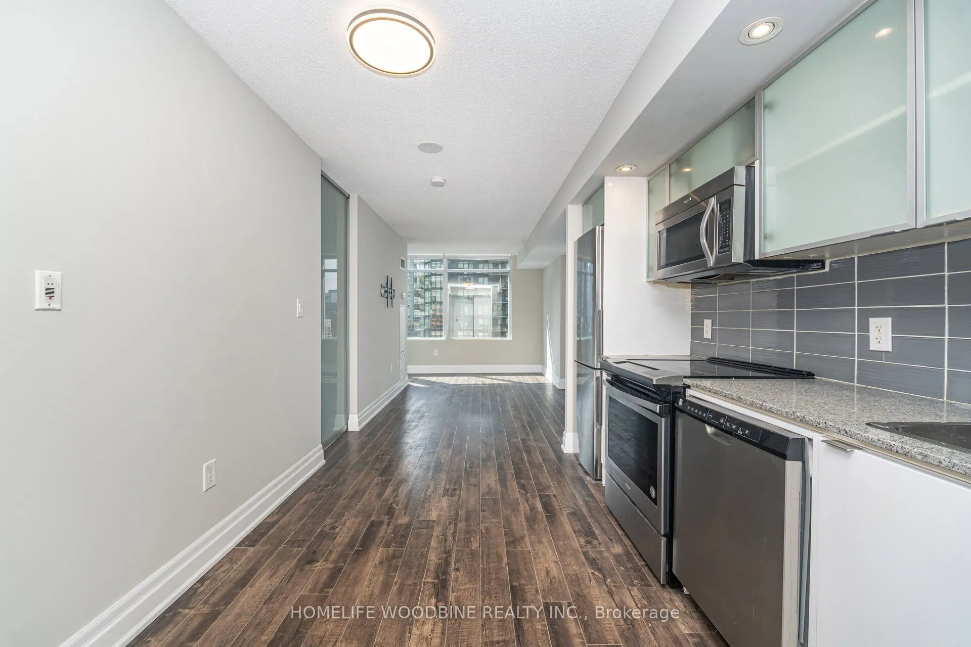 25 Telegram Mews, #1110