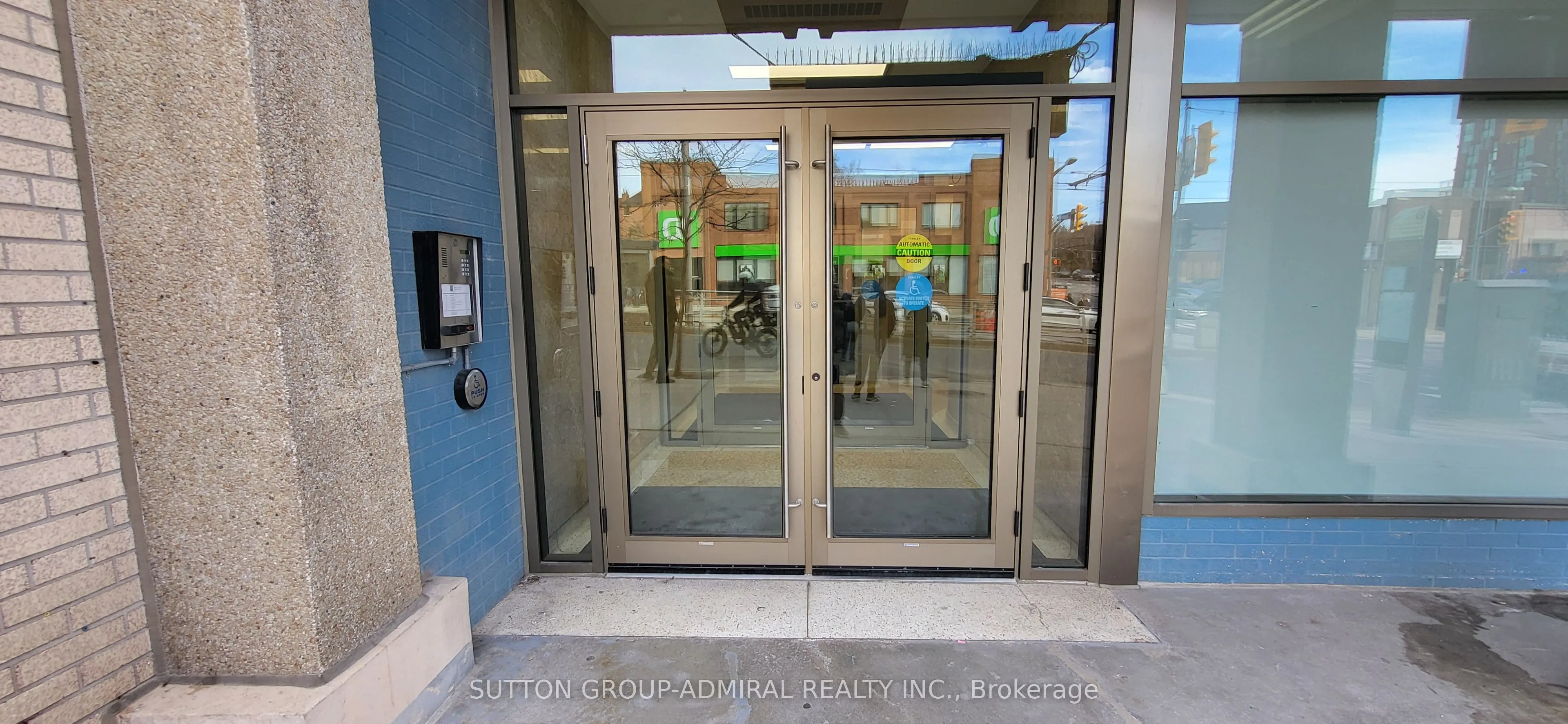 845 St Clair Avenue W, #204B