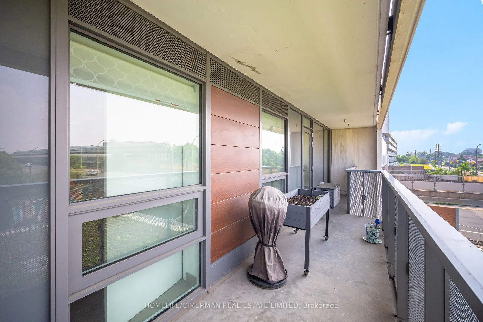 120 Varna Drive, #405