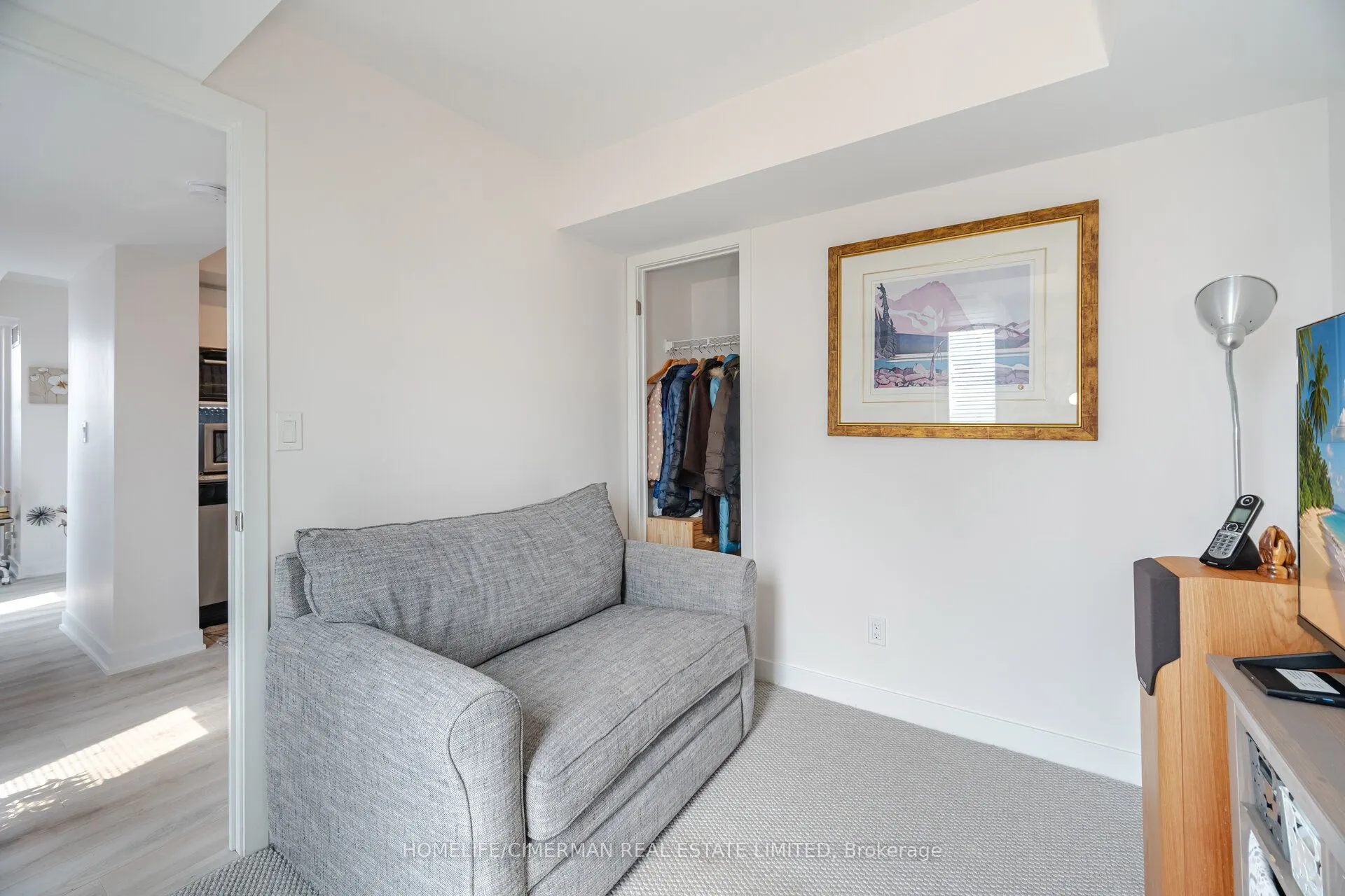 120 Varna Drive, #405