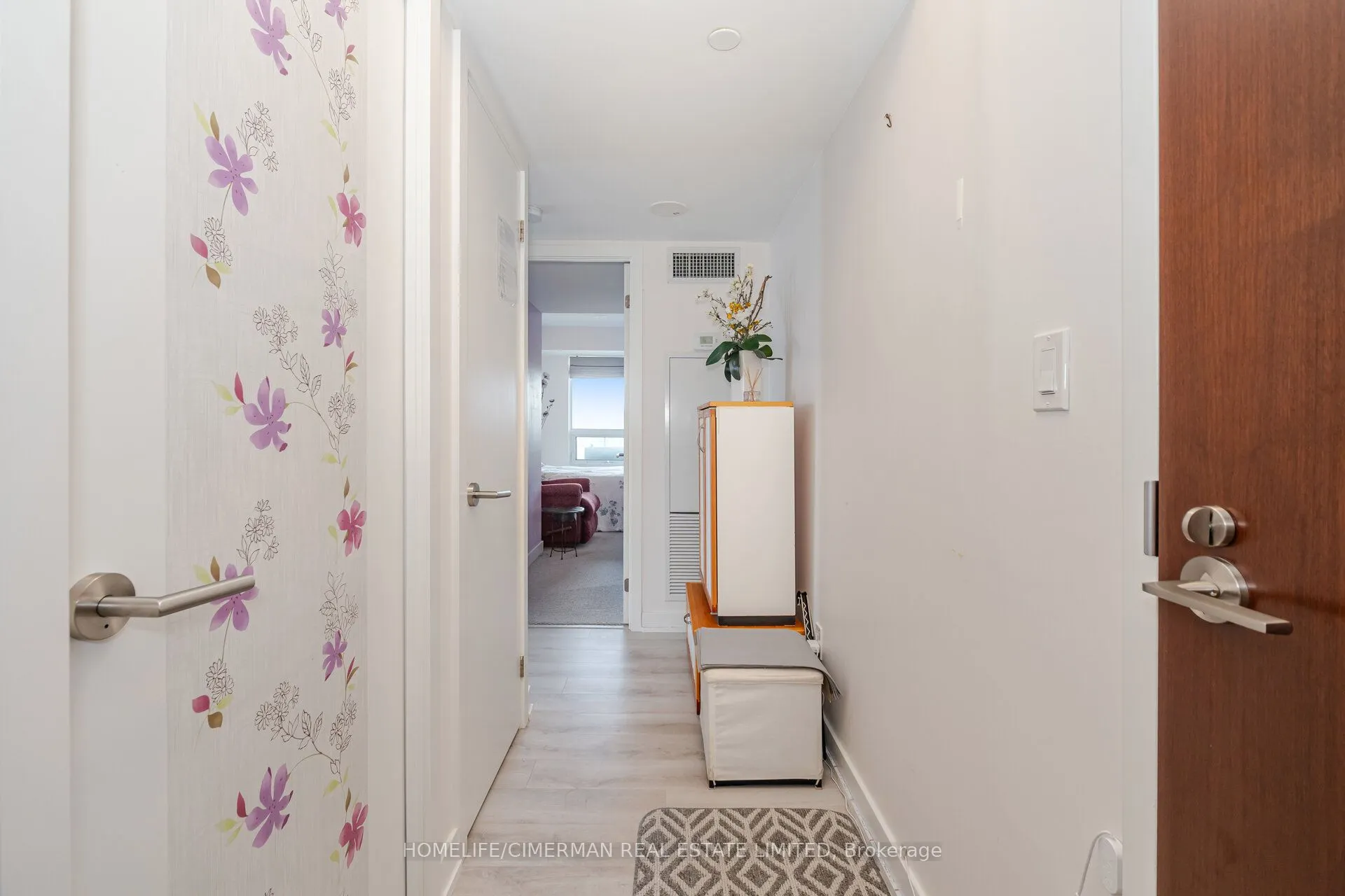 120 Varna Drive, #405