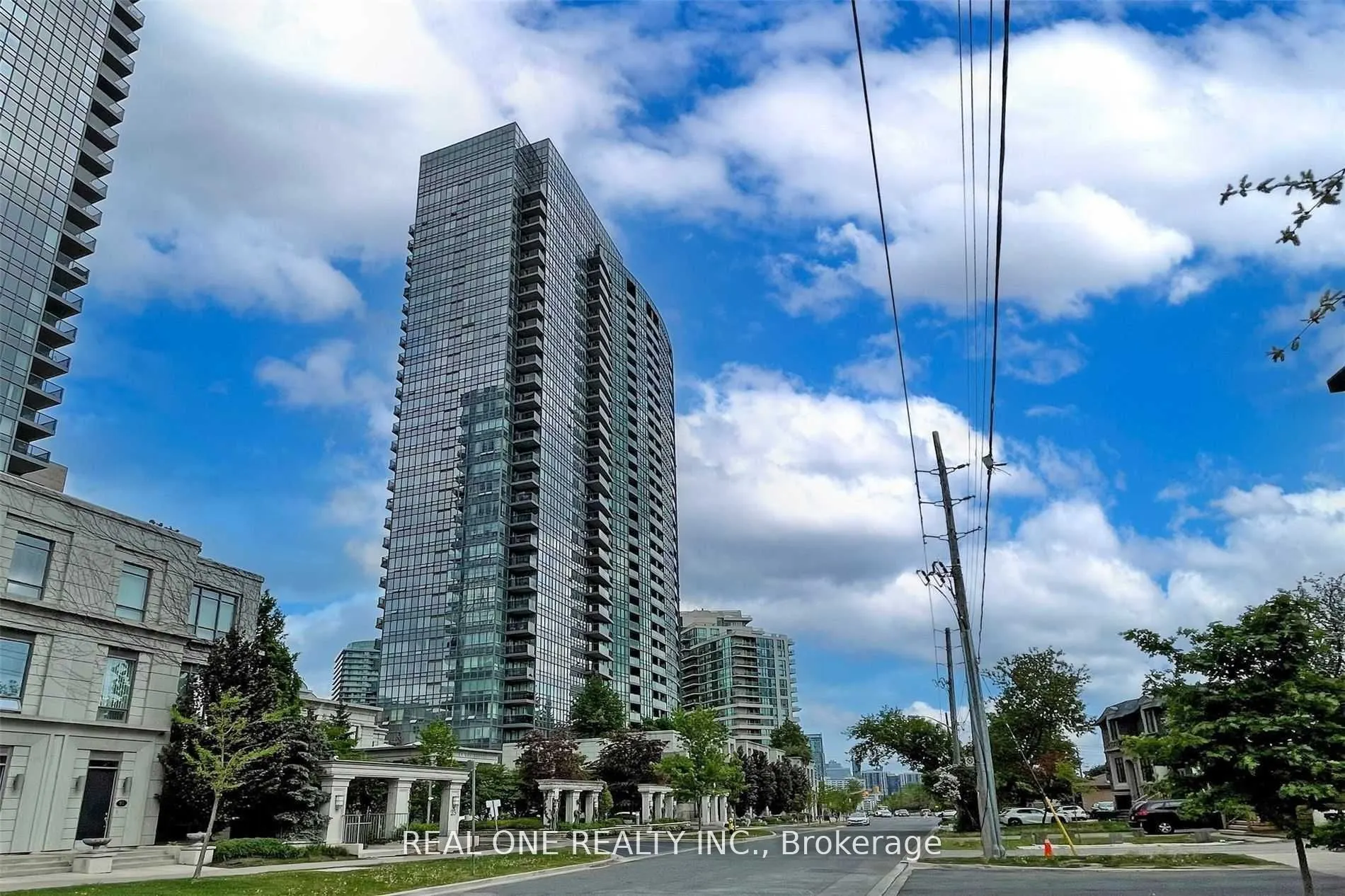 25 Greenview Avenue, #1424