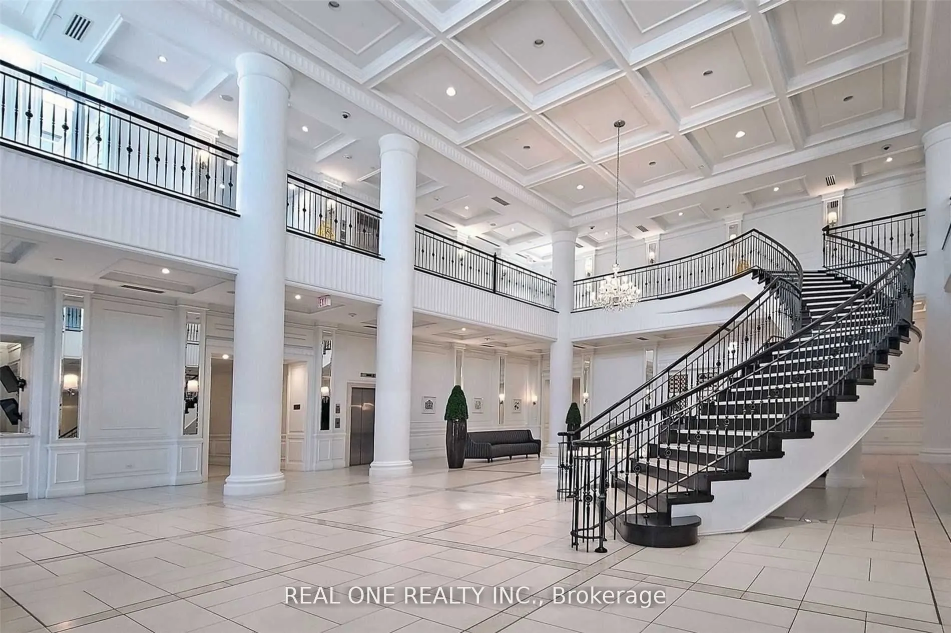 25 Greenview Avenue, #1424
