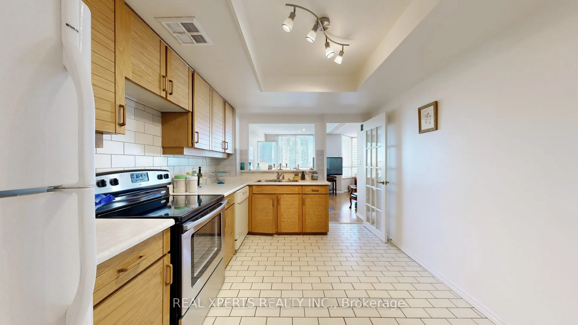 5444 Yonge Street, #1609