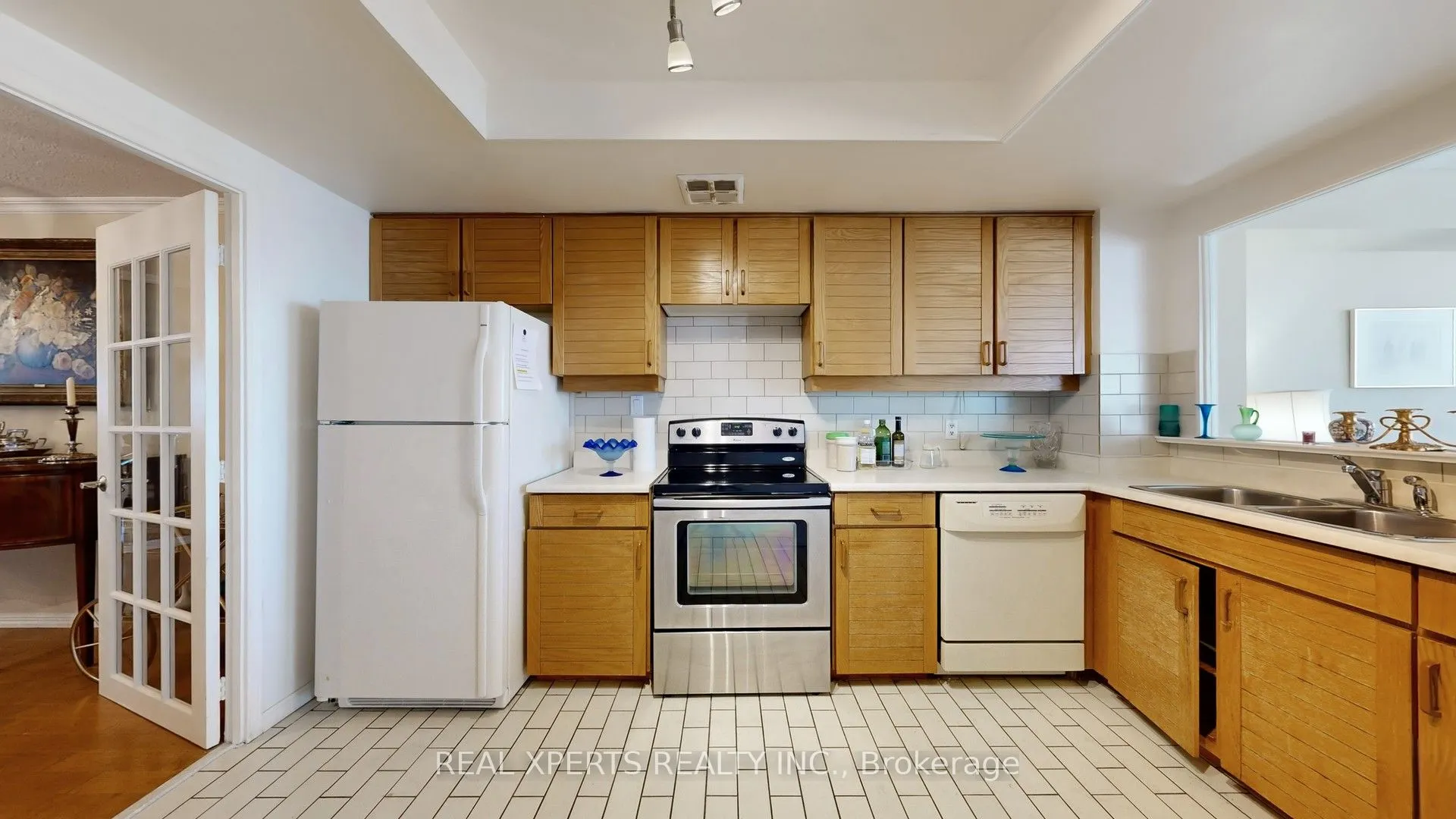 5444 Yonge Street, #1609