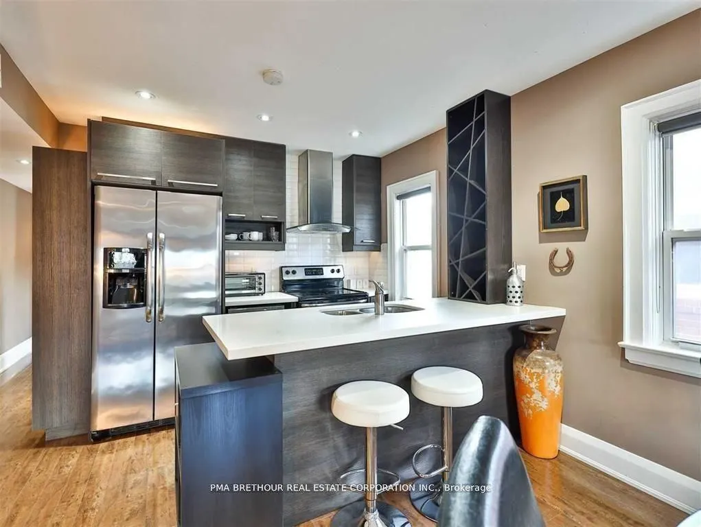4 Belle Ayre Boulevard