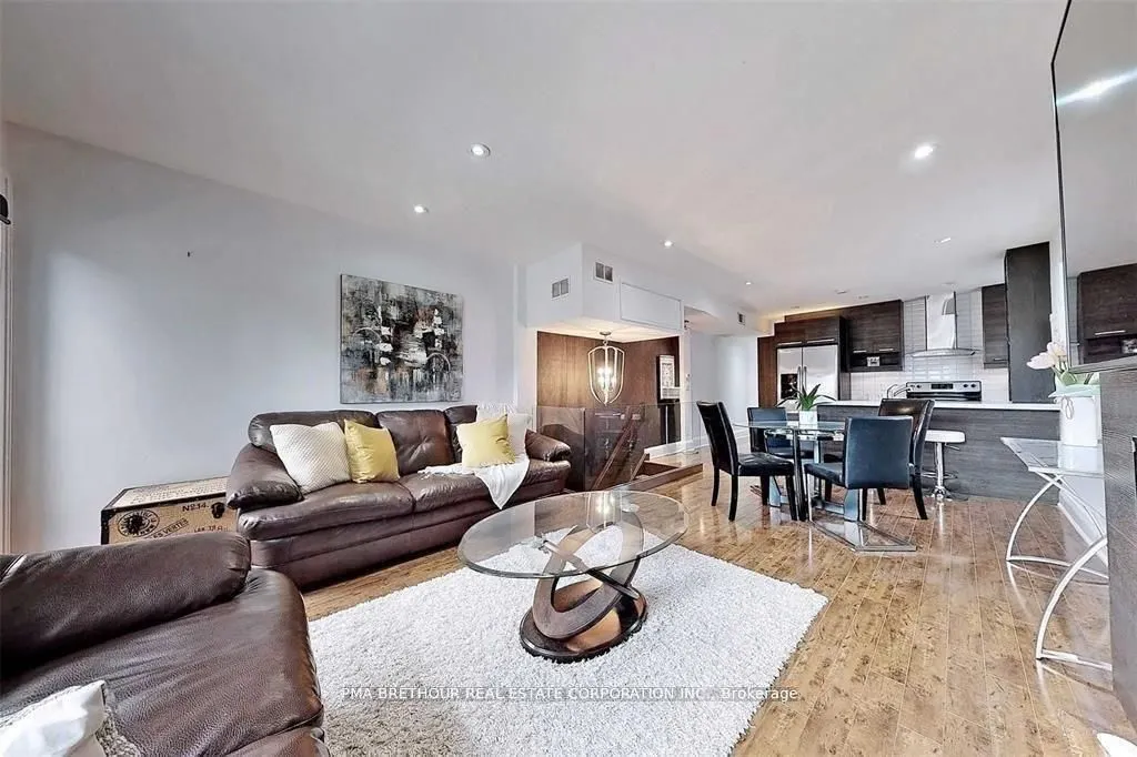 4 Belle Ayre Boulevard