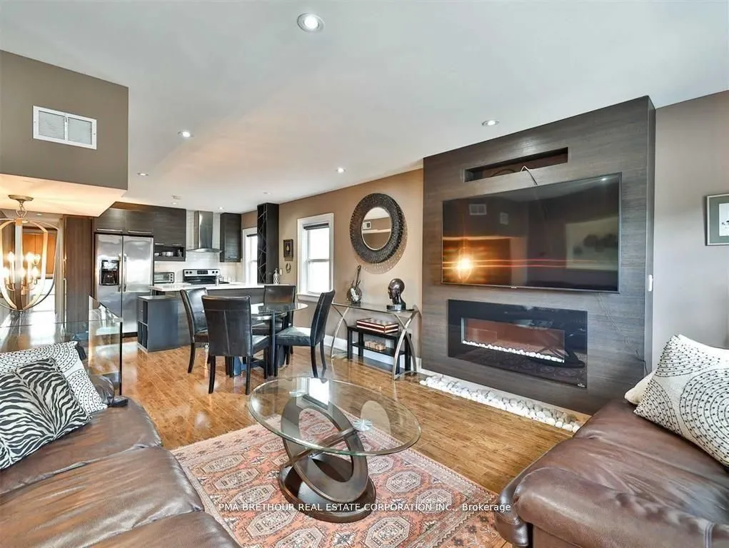 4 Belle Ayre Boulevard