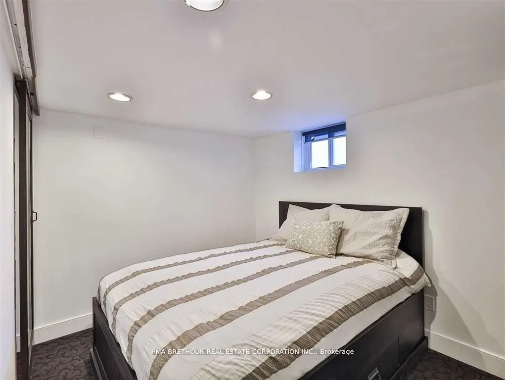 4 Belle Ayre Boulevard