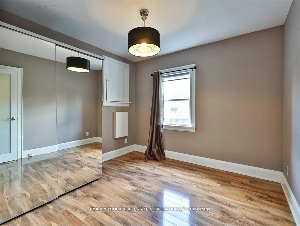 4 Belle Ayre Boulevard