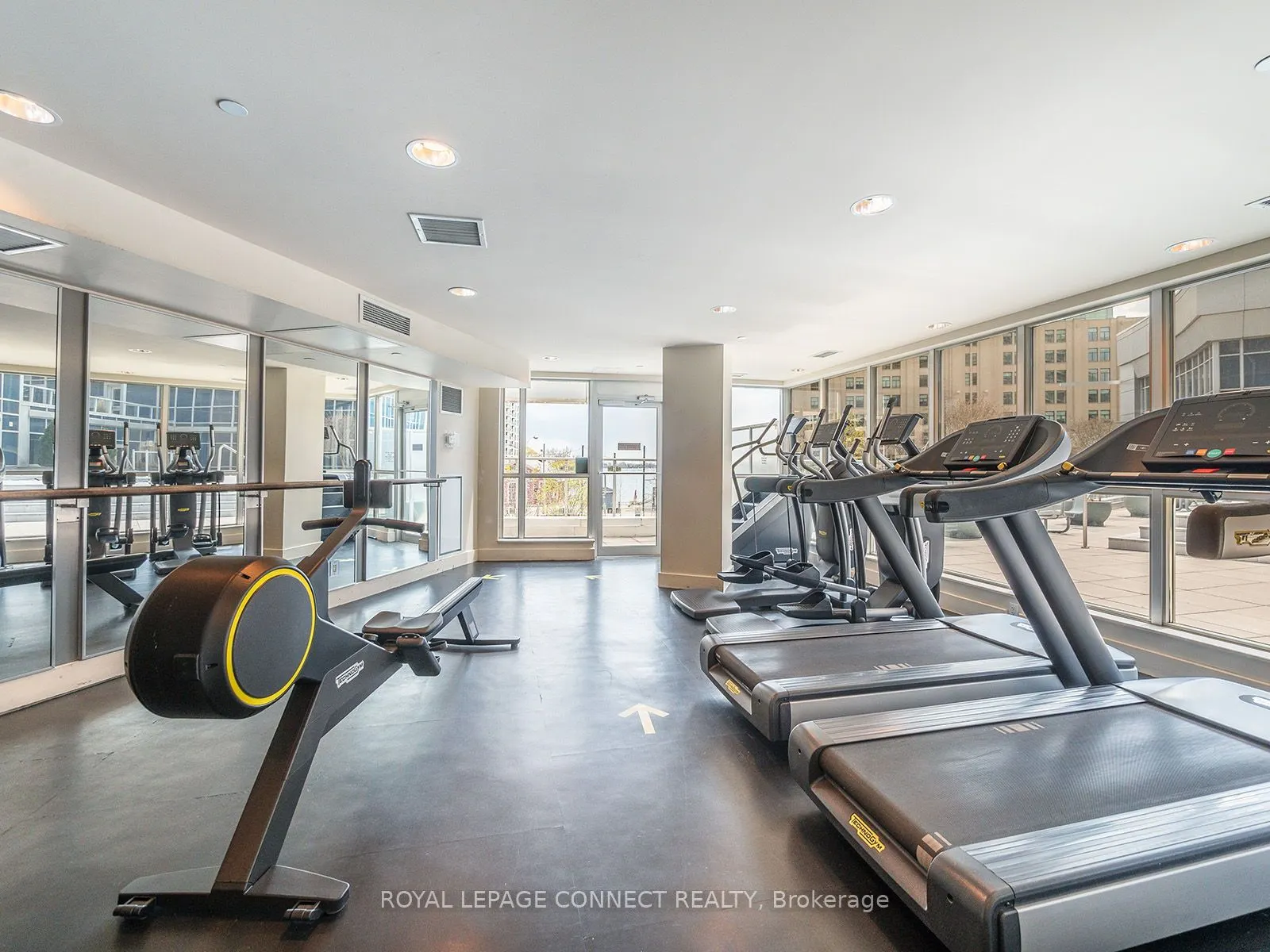 208 Queens Quay W, #1504
