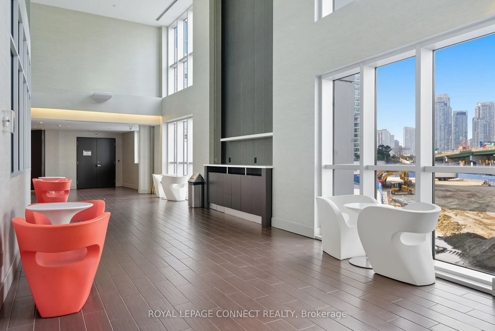 208 Queens Quay W, #1504