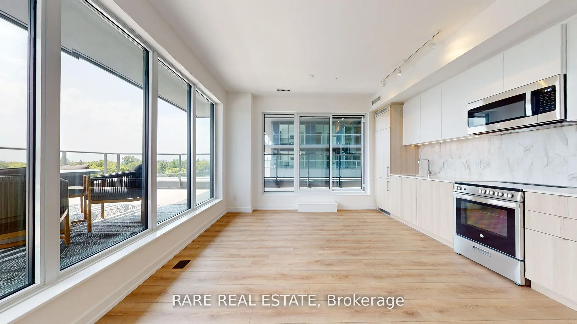 500 Dupont Street, #417