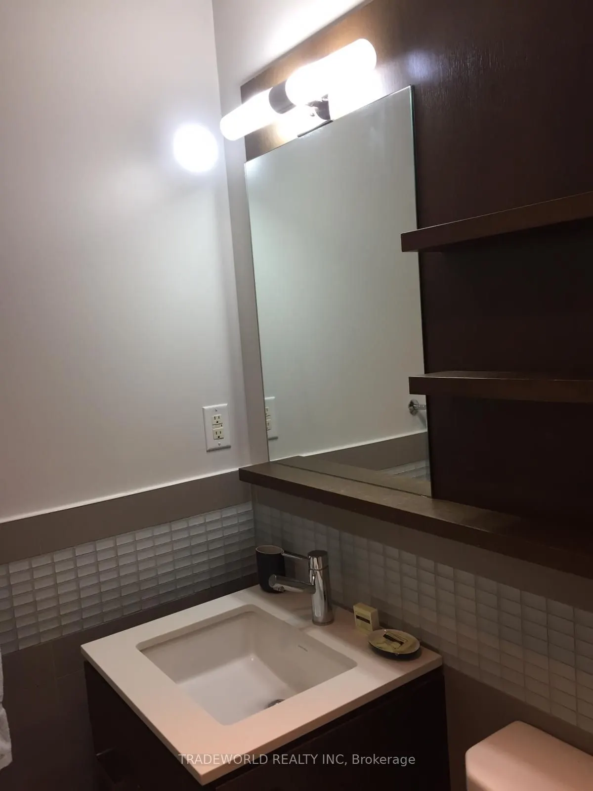 295 Adelaide Street W, #2706